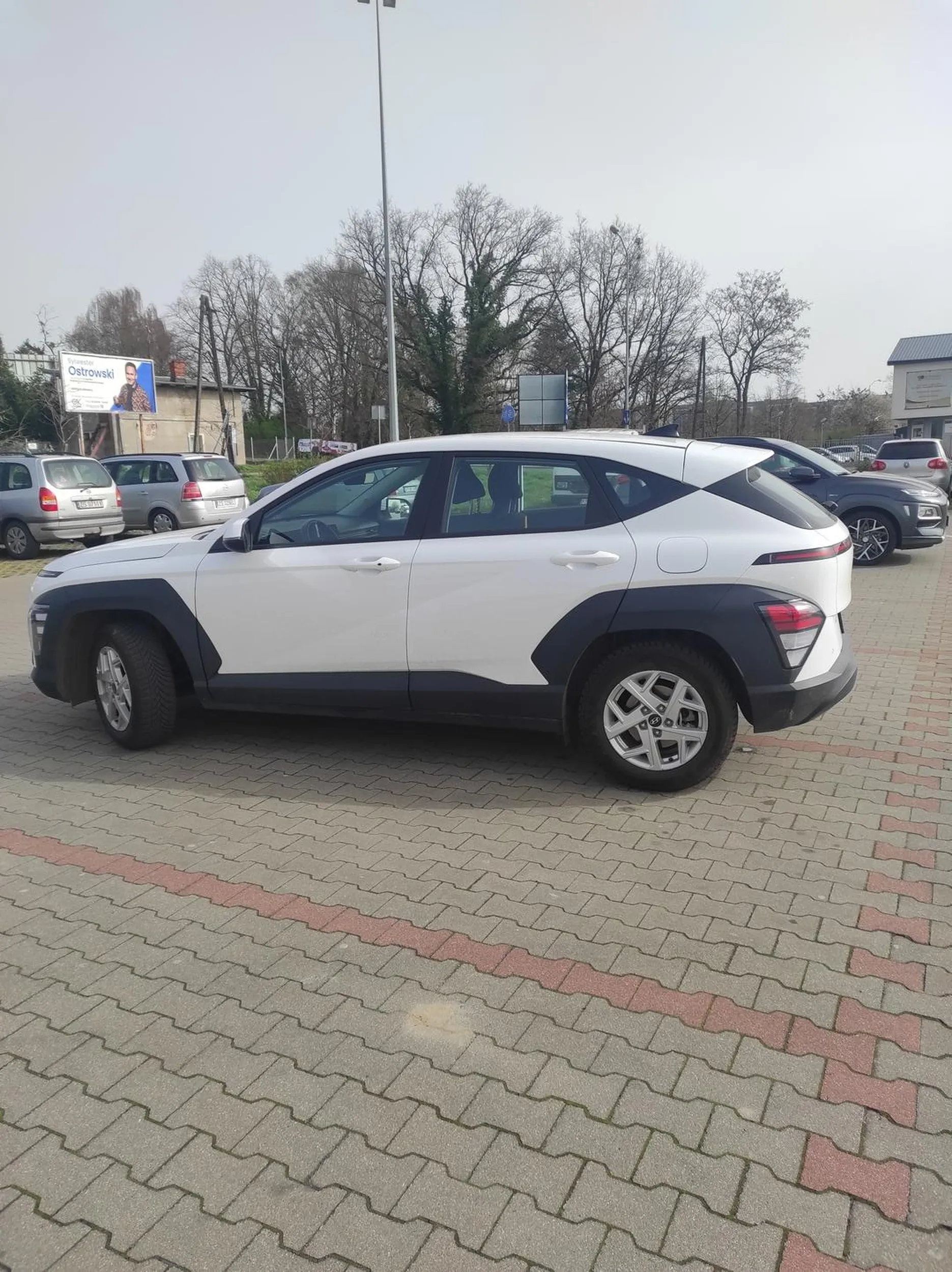 Problem w zmieszczeniem się w liniach, prawdopodobnie też problem ze wzrokiem.