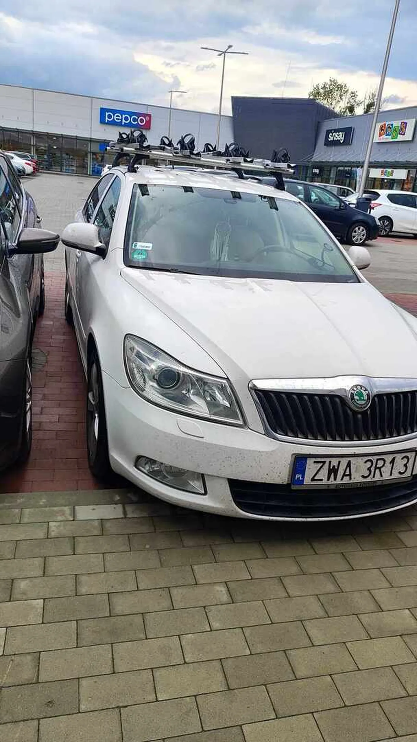 Mistrz parkowania :/