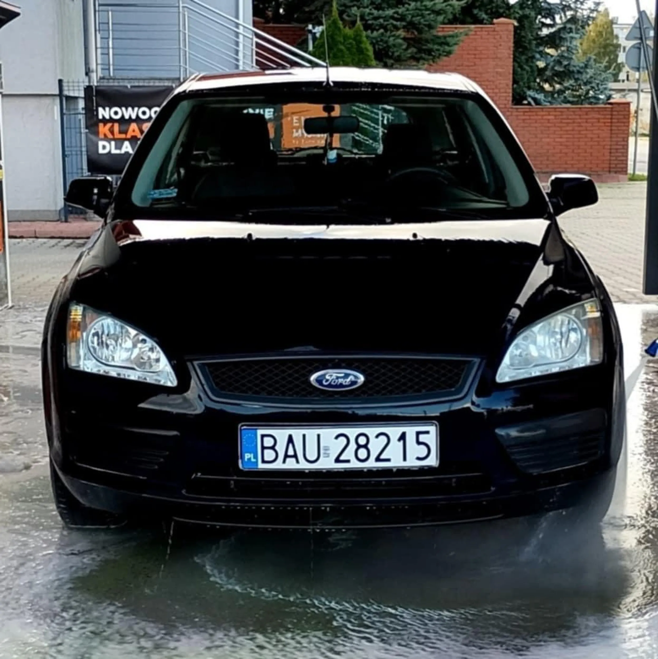 Gosciu z tego rupiecia zastawil mi droge na myjni i powiedzial ze on z bialegostoku i zebym mu ciagnal druta nie pozdrawiam