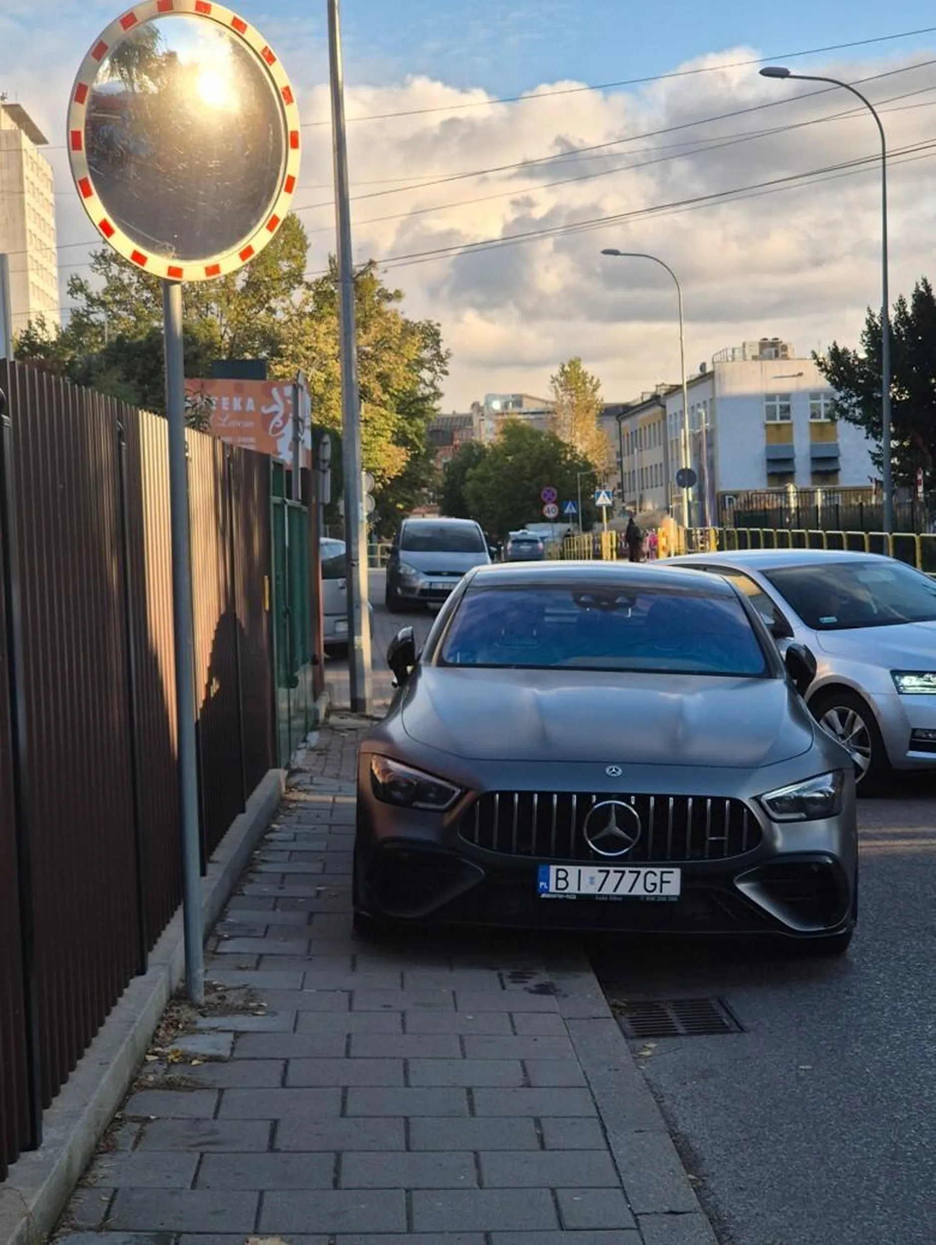 Jak świni płotu nie postawisz to nie zrozumie ??