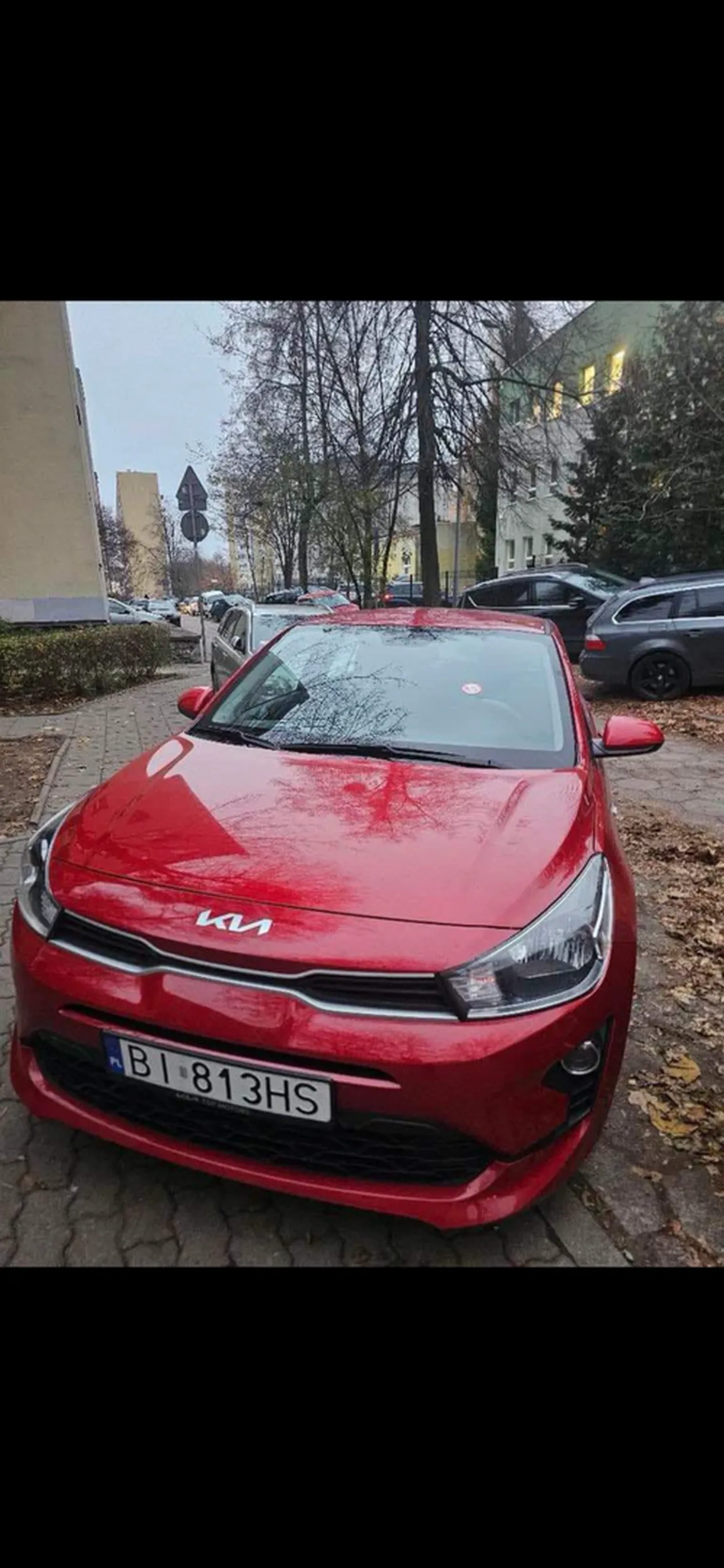 Naucz się parkować kobieto albo cofnij się do szkółki prawa jazdy, obłąkana kobieta…