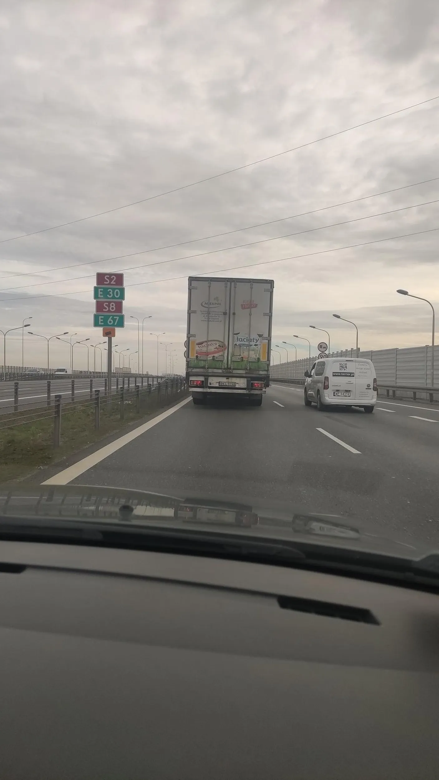 Zawodowy kierowca... Tablica rejestracyjna z przyczepy.dzis 30 października godz 11:40