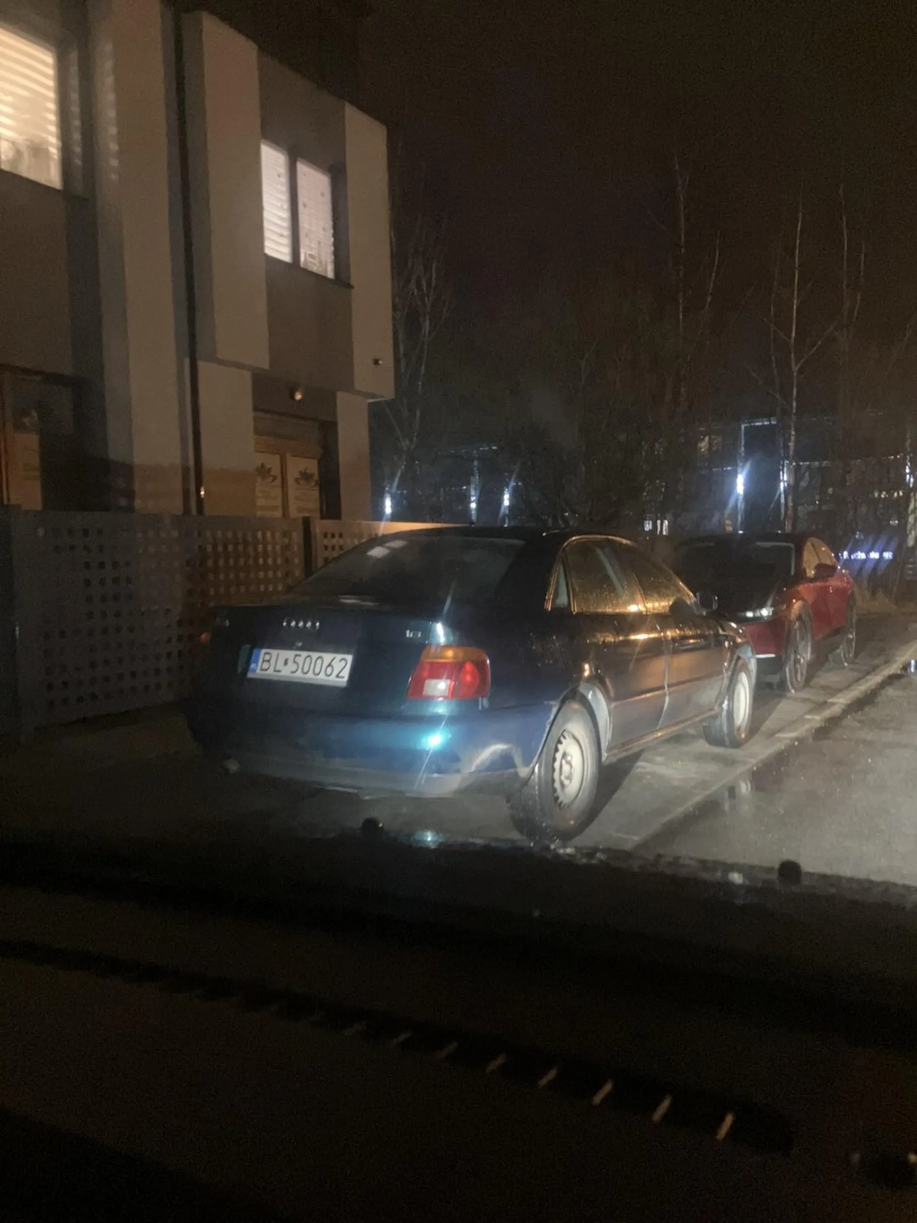 donosiciel nie umie parkować