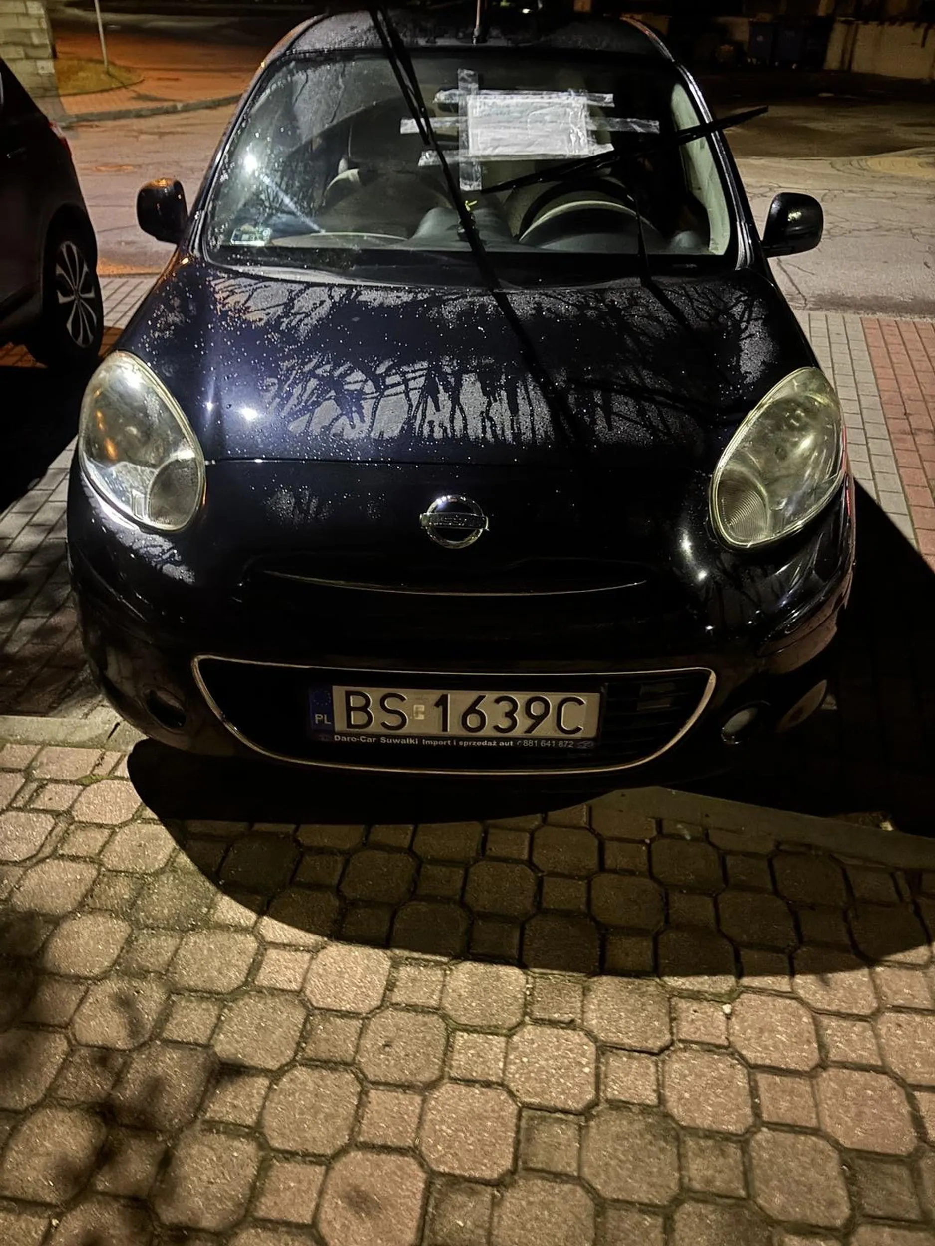 Za przestawienie tego skutera nie odpuszczę nie masz prawa przestawić pojazdu bez zgody właściciela to jest tak zwane chwilowe użycie pojazdu na to są artykuły tym razem dostałeś puszenie i przyklejoną kartę na szybę