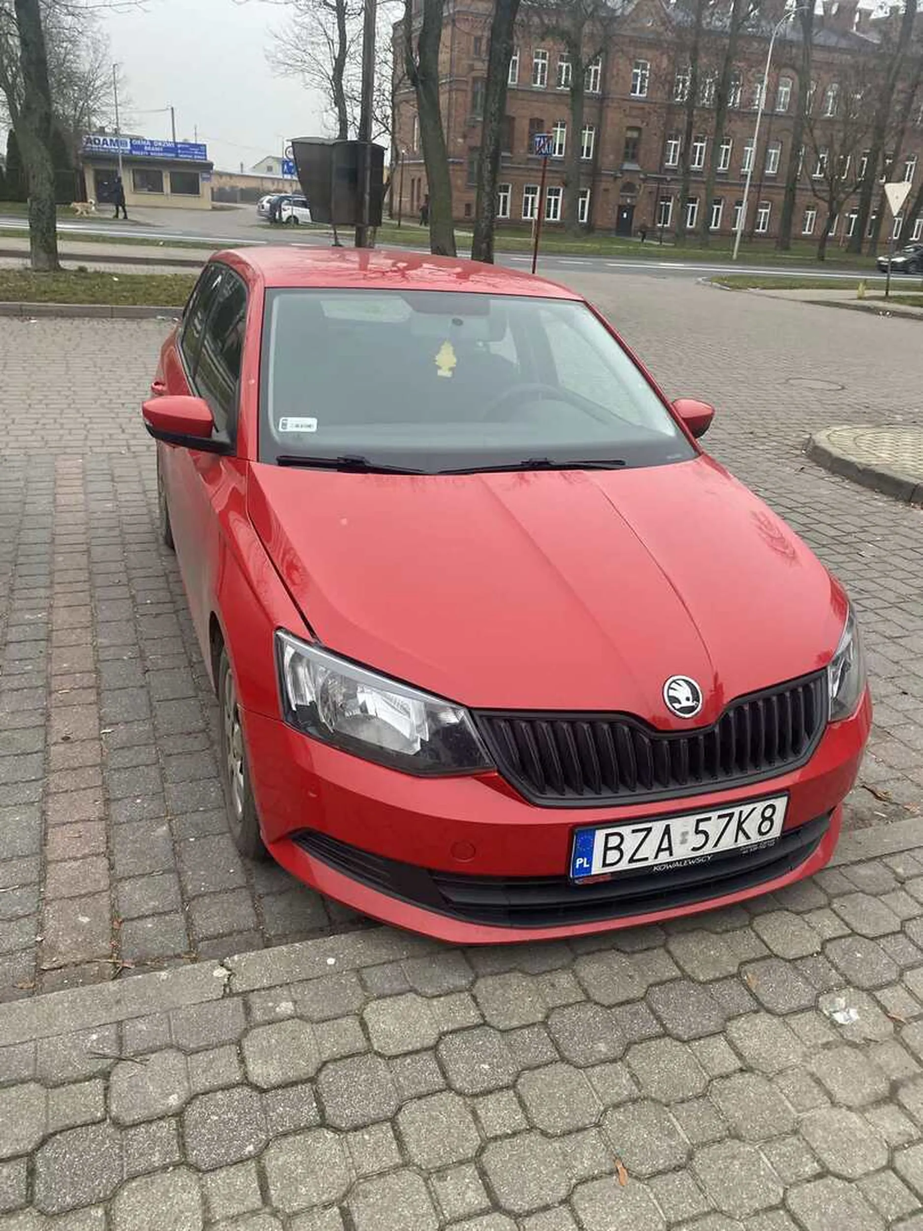 Zajebiste auto najlepsze na świecie pasażer I kierowca też klasa