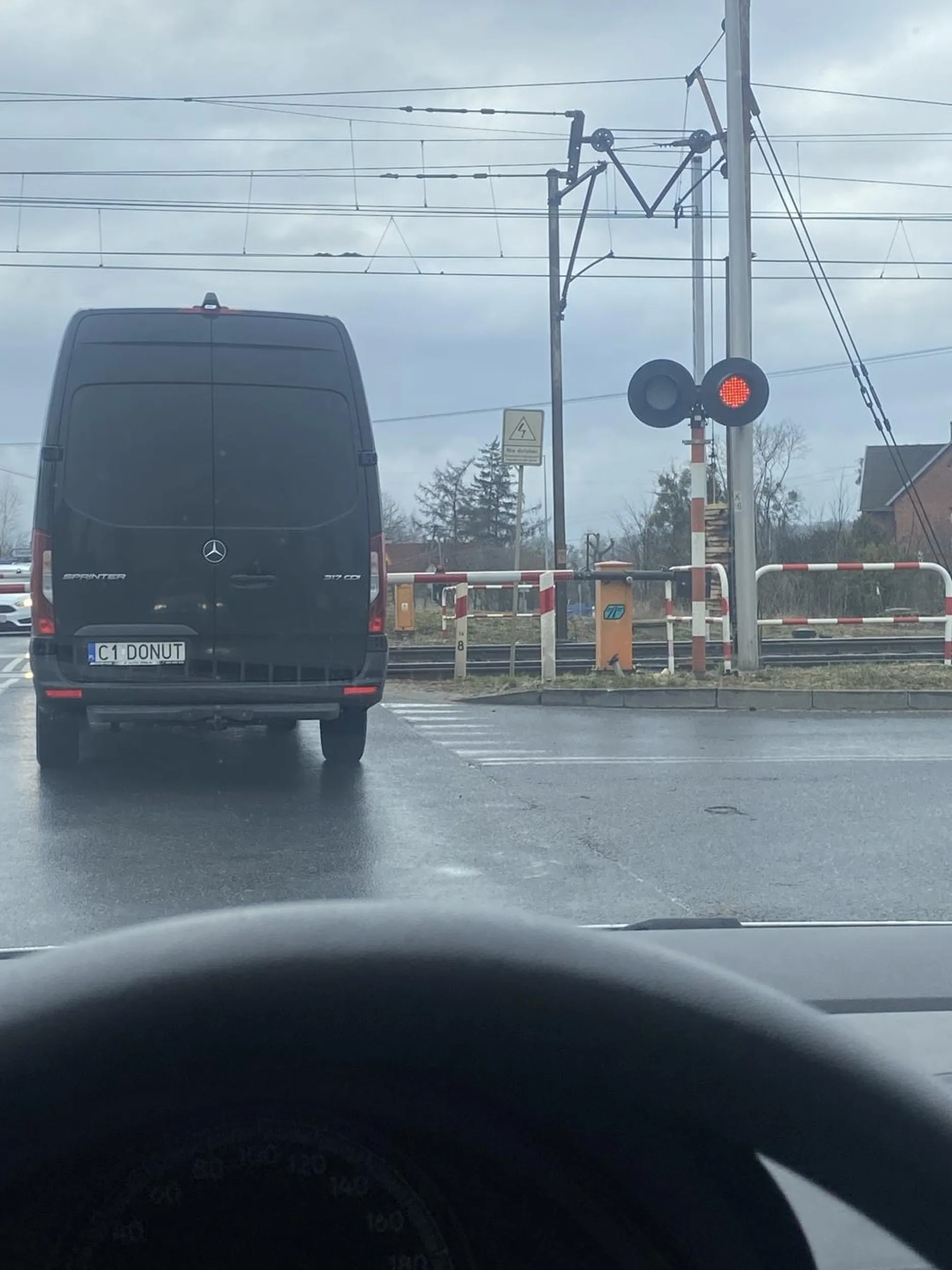 Kolega nie zna zasad ruchu drogowego