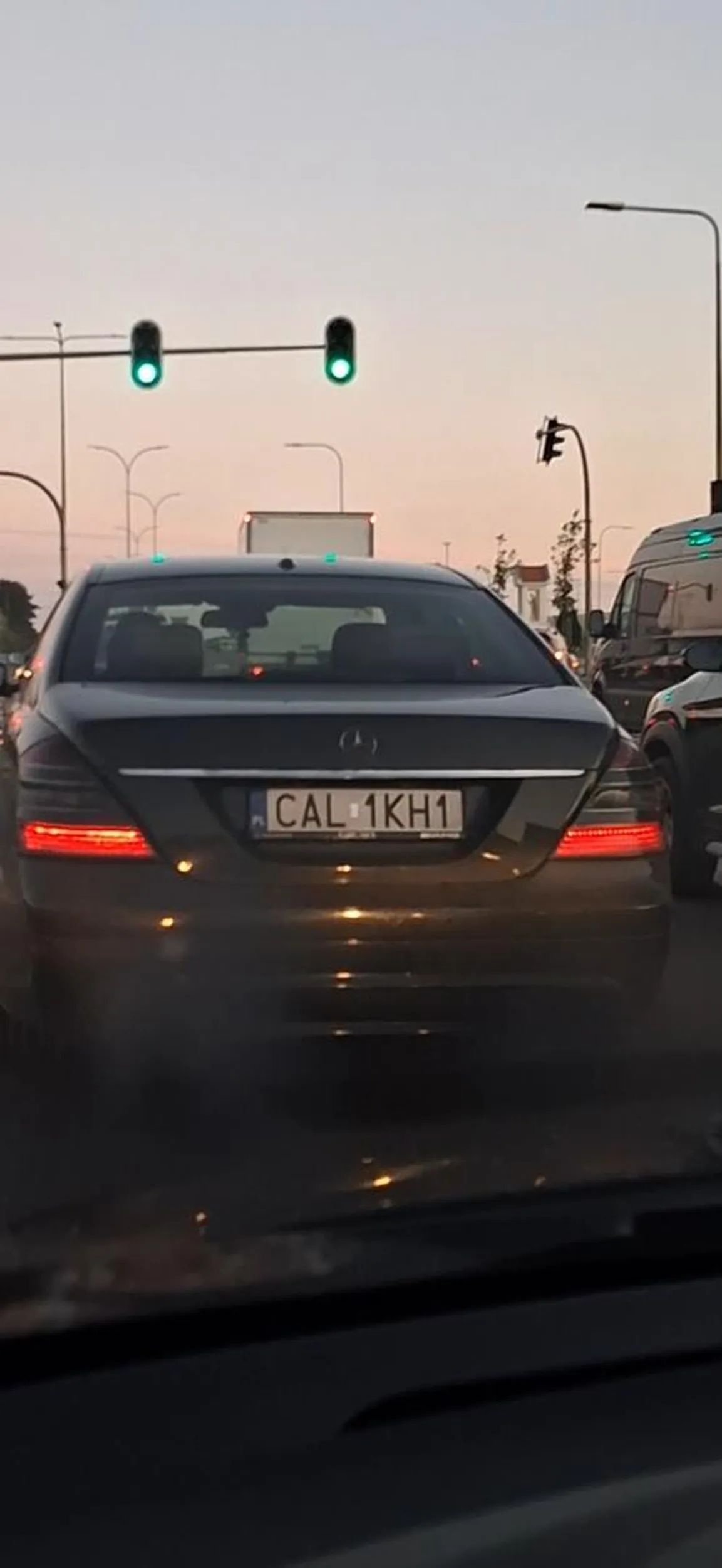 Takie śmietniki kopciuchy stare nie powinny juz poruszać sie na drodze