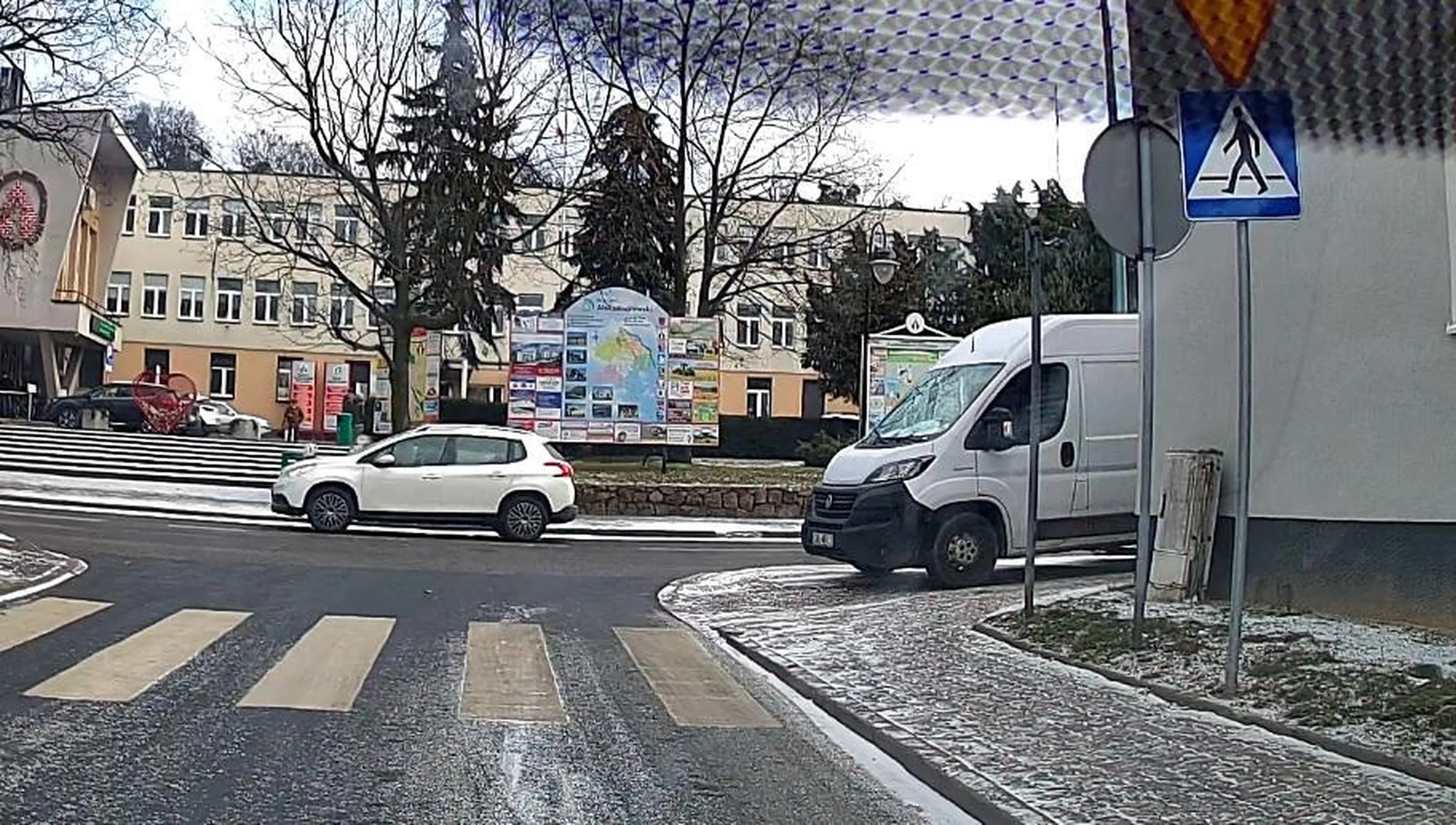 Rajd busem po chodniku