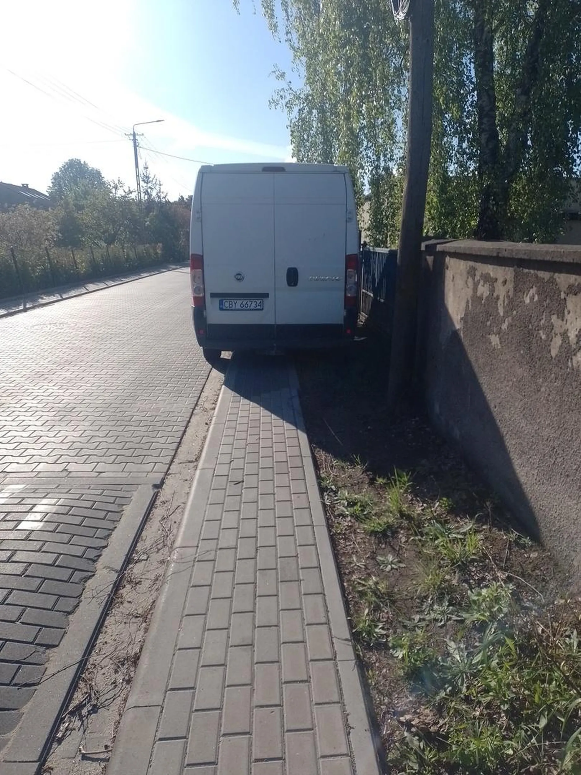 Chodnik? Piesi? A co to takiego?