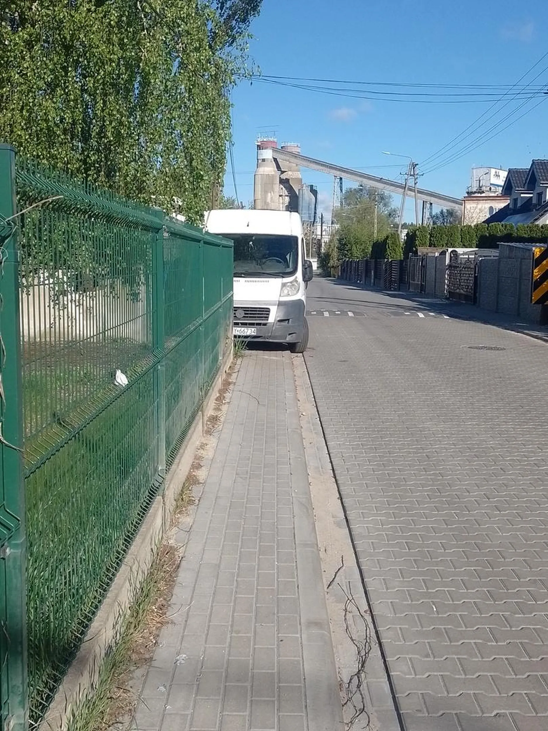 Chodnik? Piesi? A co to takiego?