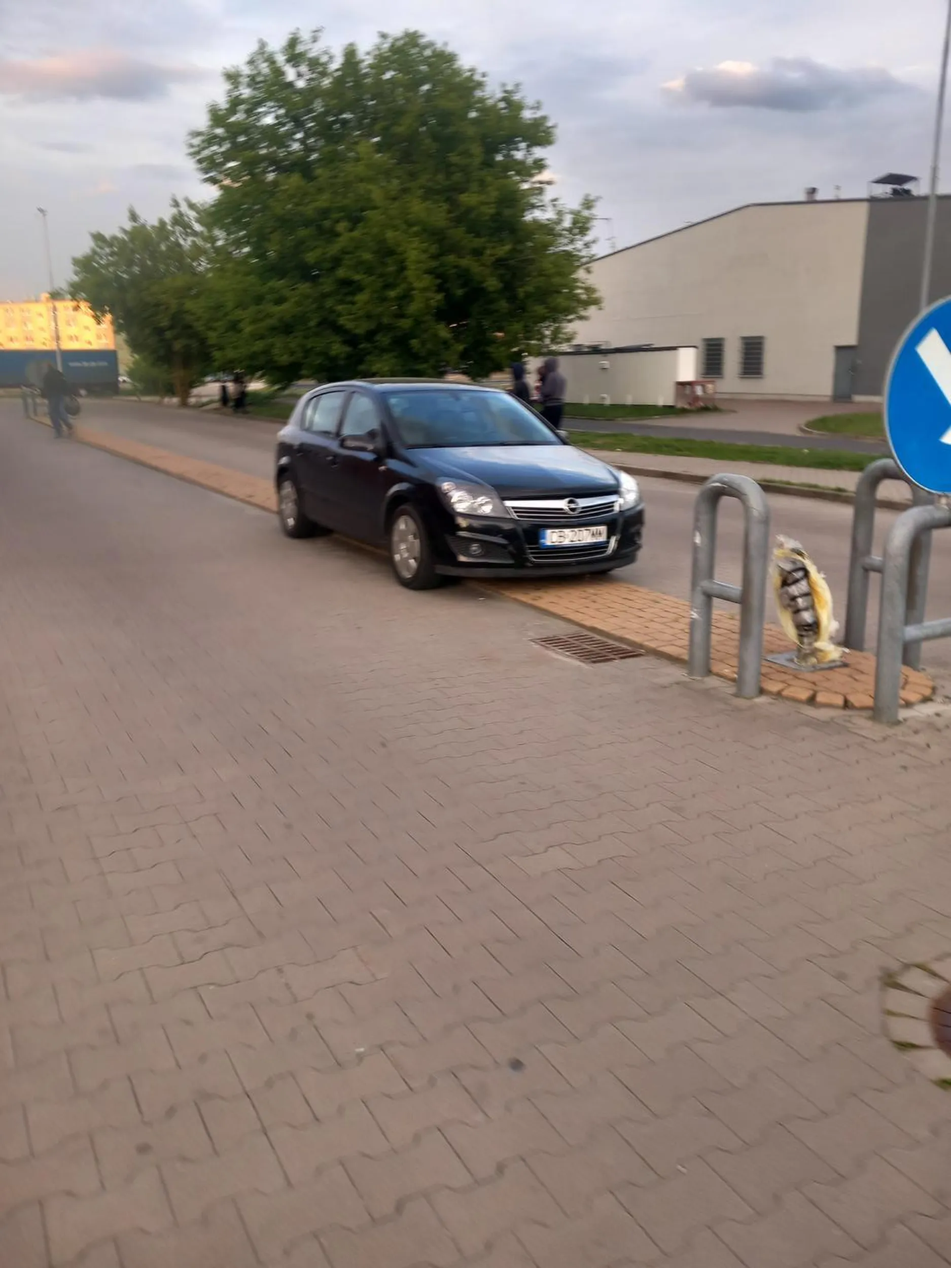 szkoda ze karnego nie mialem przy sobie bo bym ci z 3 wjebal