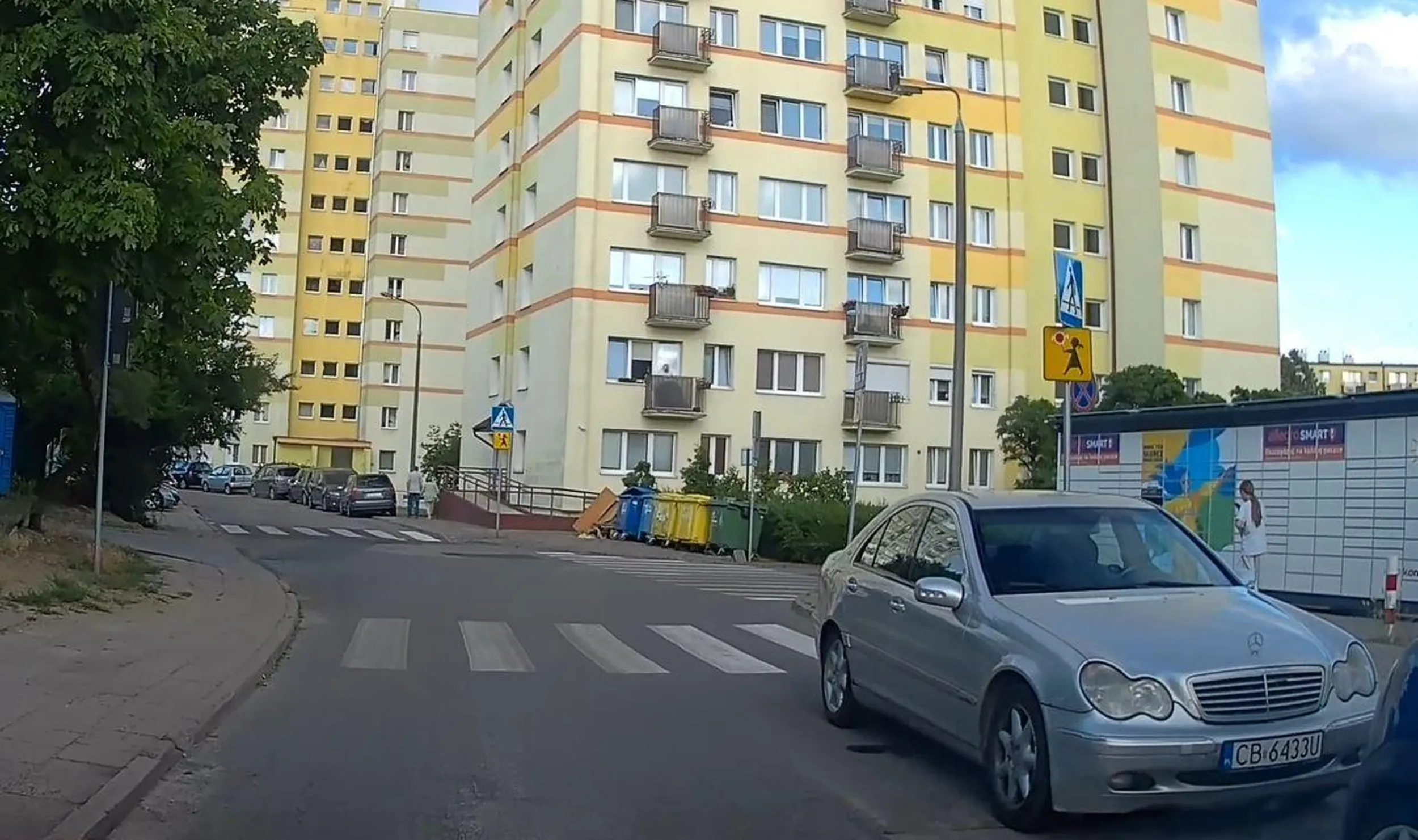 tak nie parkuj bo będzie mandat zasłaniasz dzieciom przejście