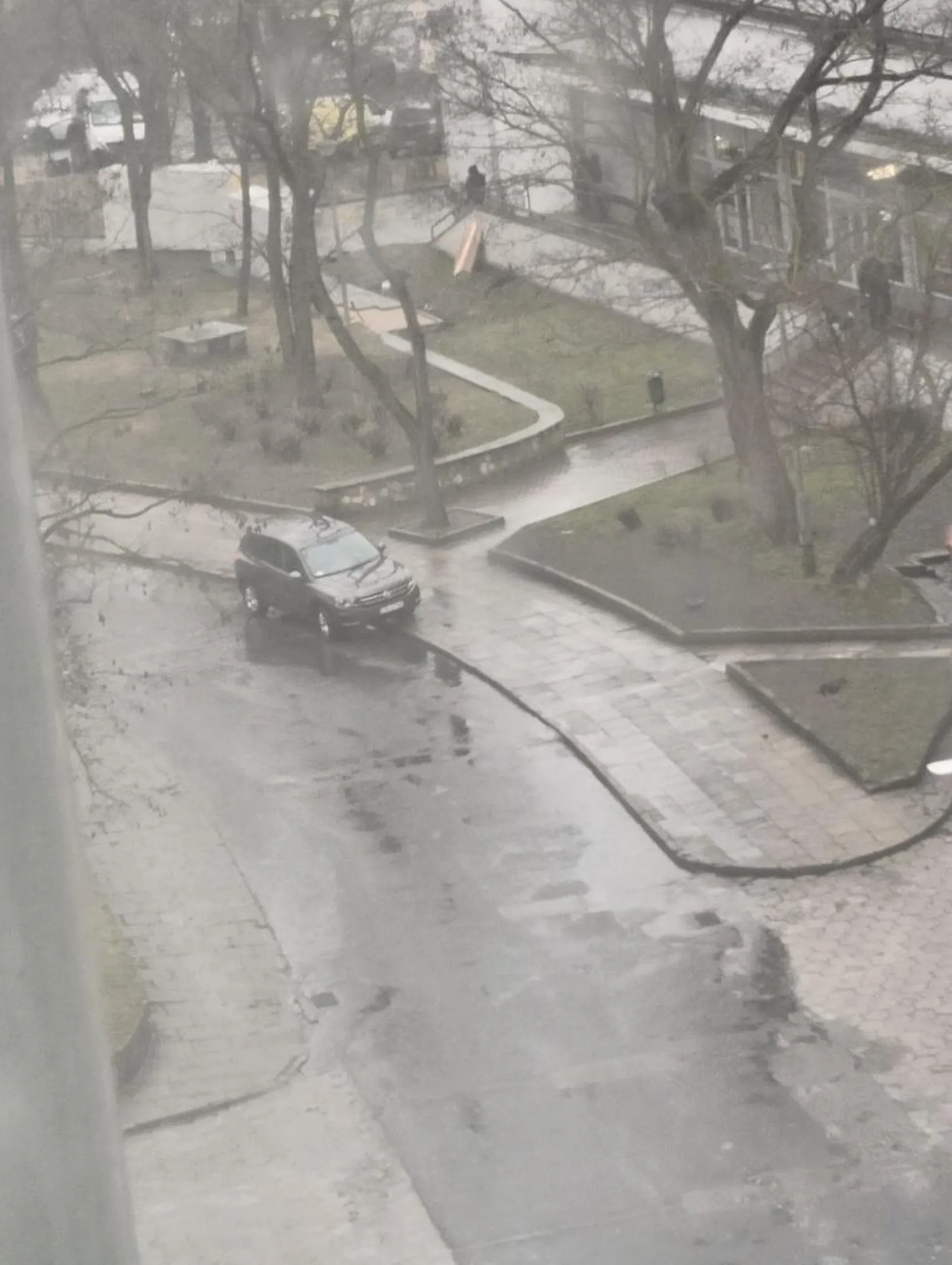 Brawo za nie zablokowanie chodnika