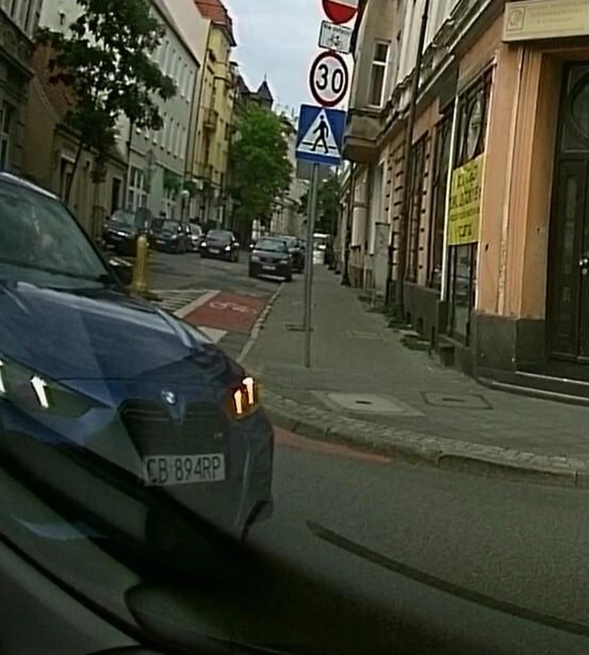 Kierowca wymusił pierwszeństwo z podporządkowanej