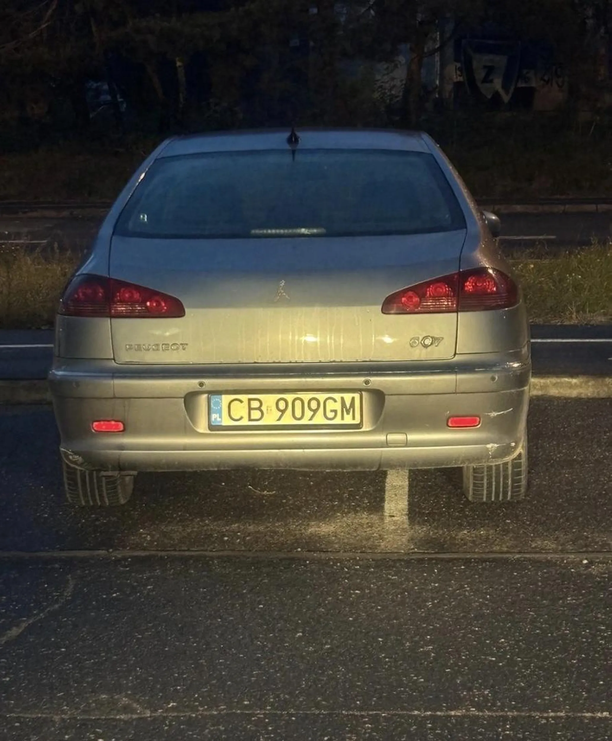 kolejny ograniczony, co nie widzi linii.