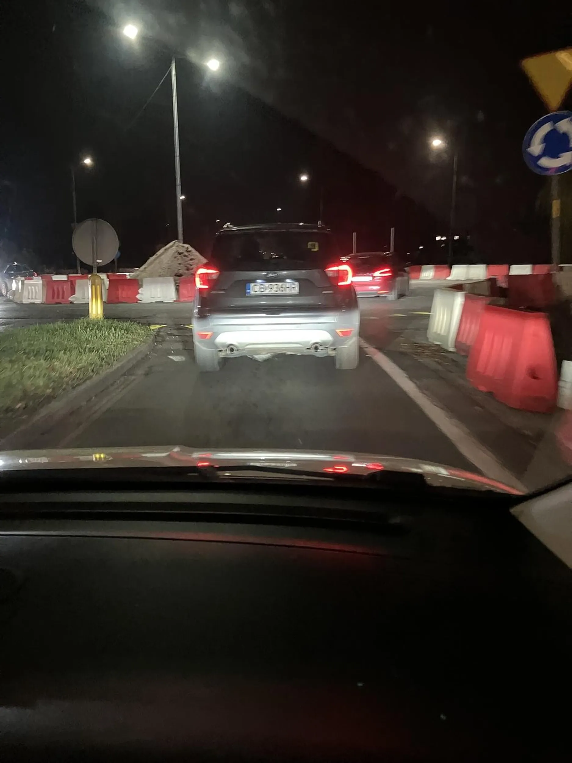 Wymusza pierwszeństwo Kierowca piz..