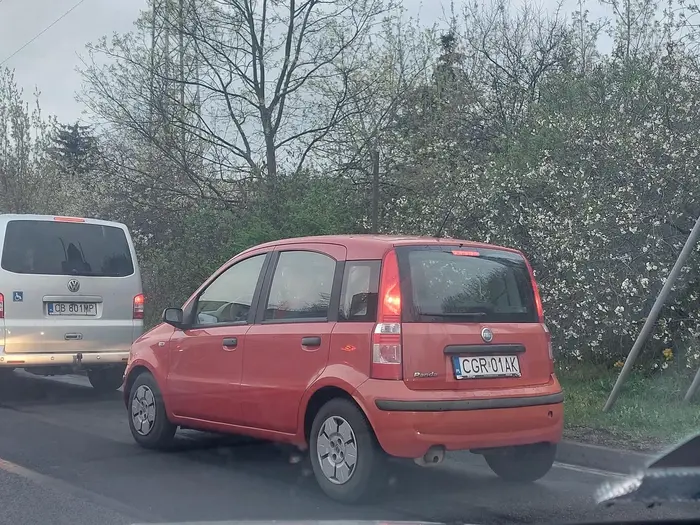 Typ celowo przyspieszył uniemożliwiając włączenie się do ruchu, chcąc doprowadzić do stłuczki