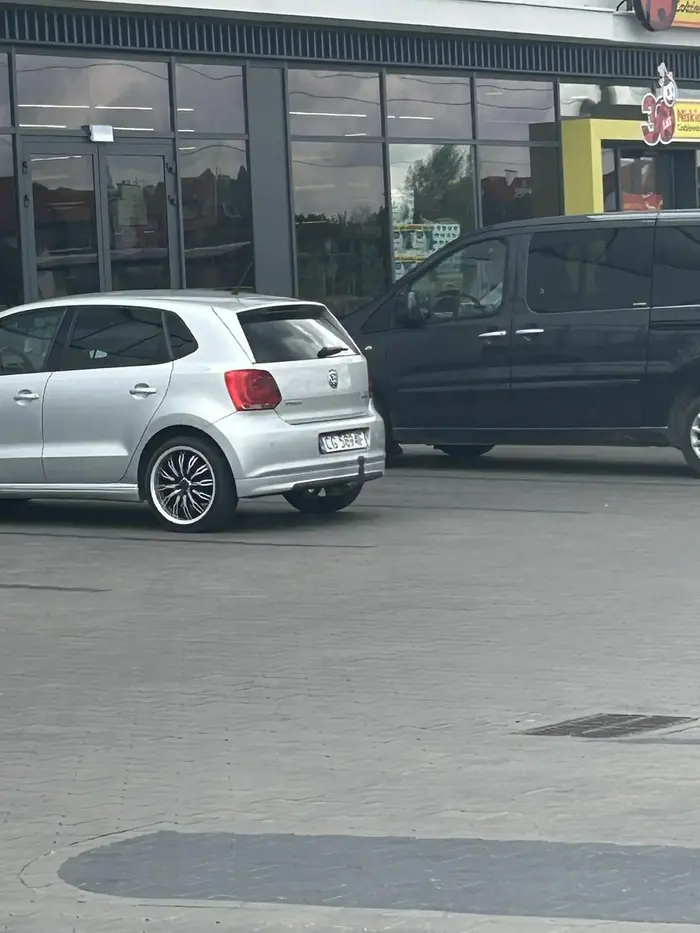 Pozdrawiam piękną panią ;)