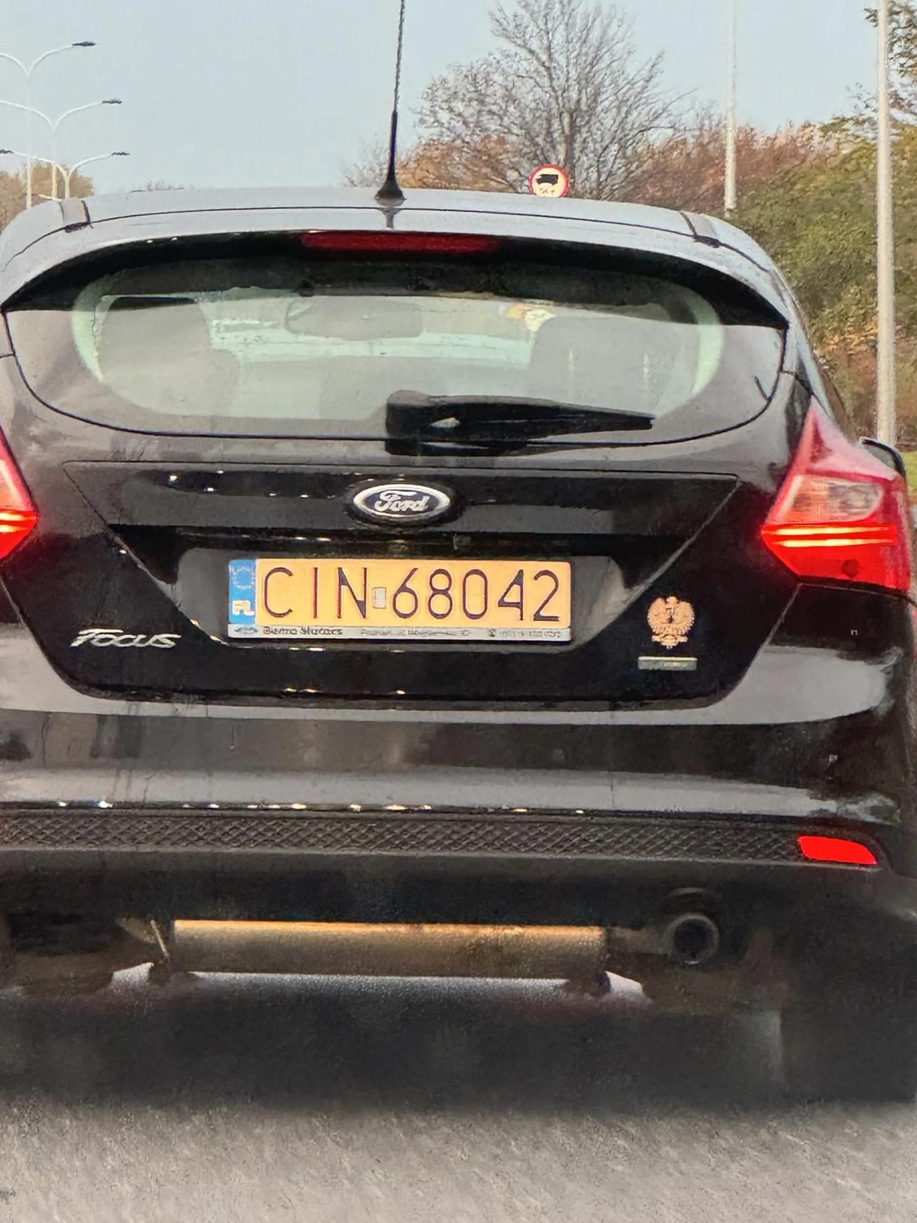 Jeździ jak Baran i próbuje wymusić ubezpieczenie  na innych kierowcach  dzisiaj z cudem uniknąłem tego delikwenta