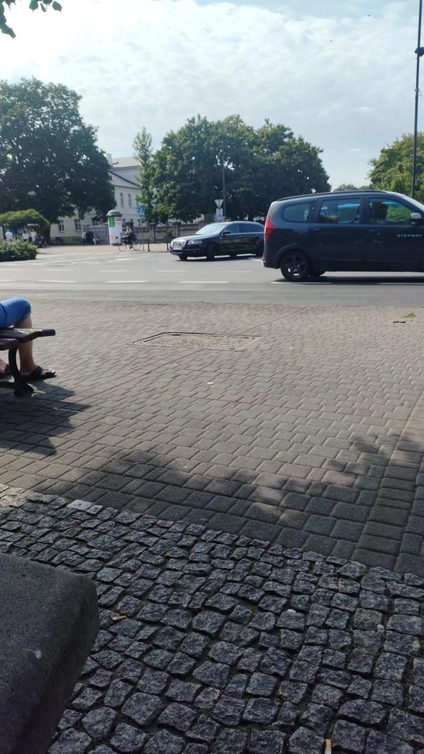 Warto byłoby czytać znaki ?