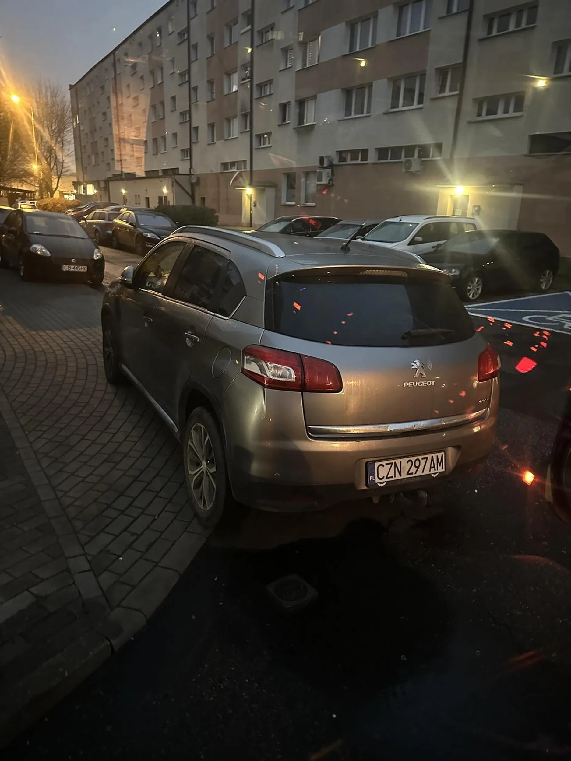 Polecam nauczyć się parkować,