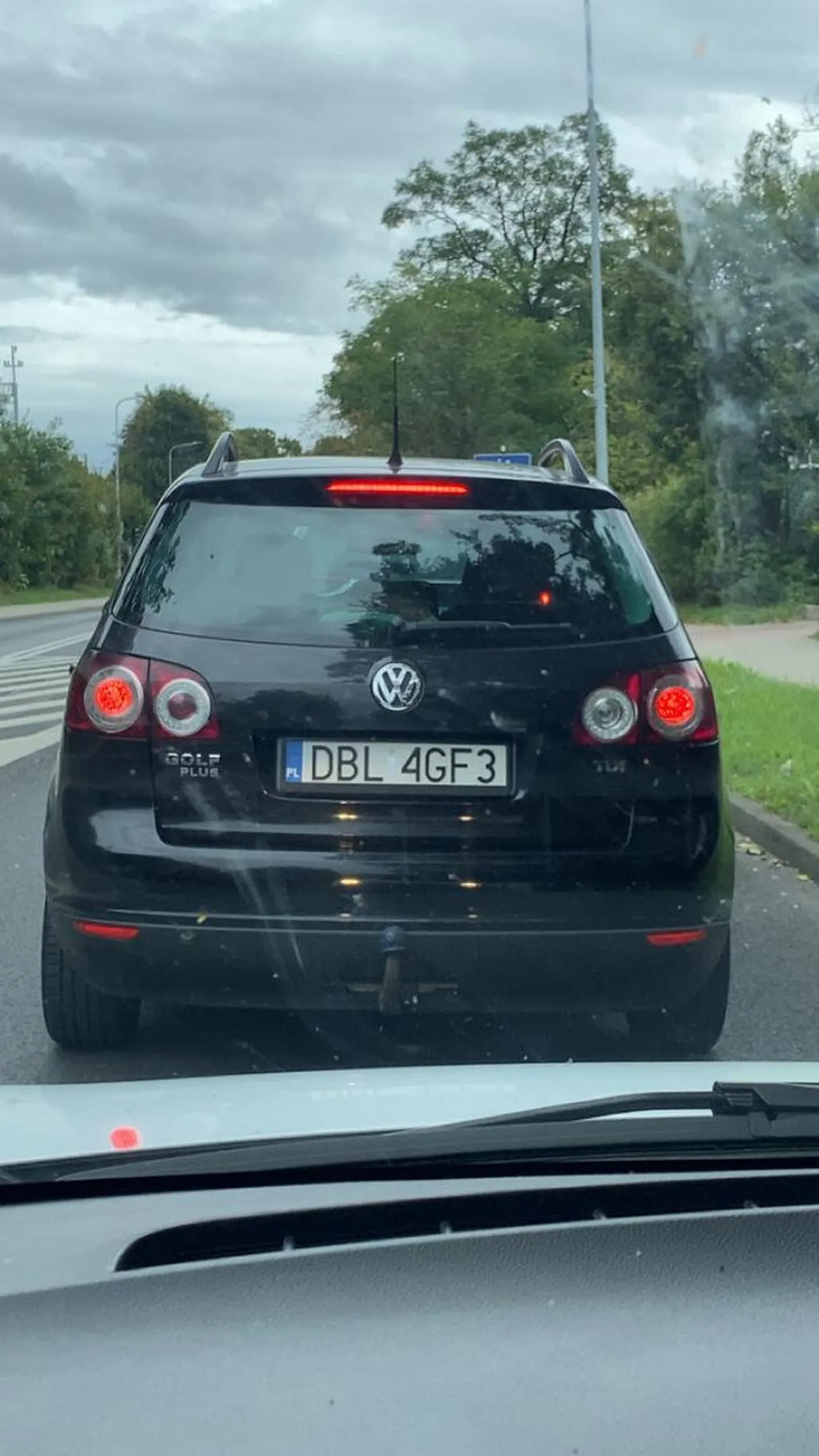 Zastanów się co robisz na drodze :)