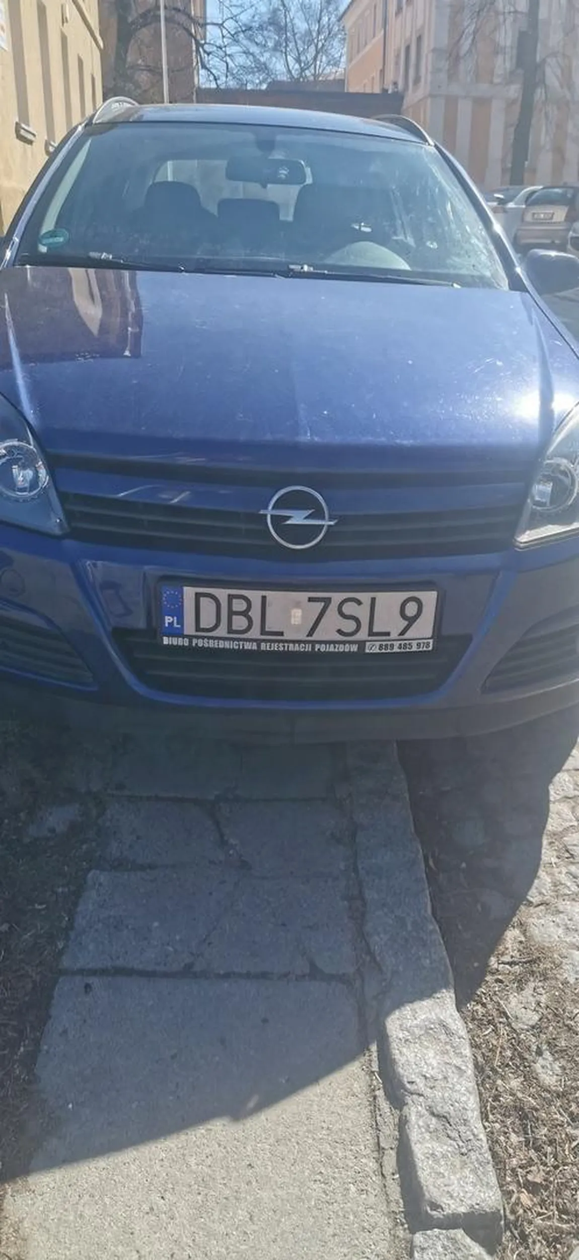 Chłodnik to nie parking.