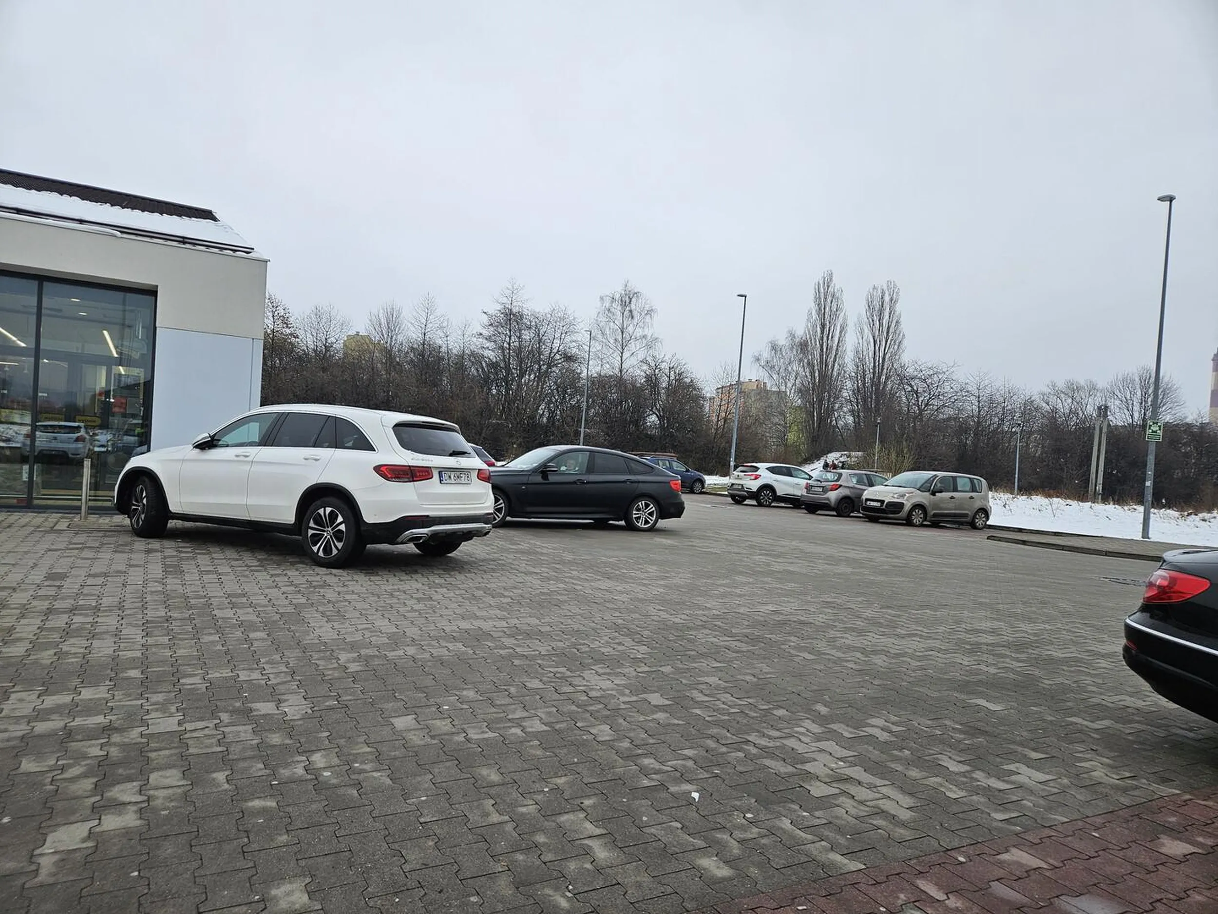 No bliżej się nie da. Dwóch leniwych. Drugi DW6MF78