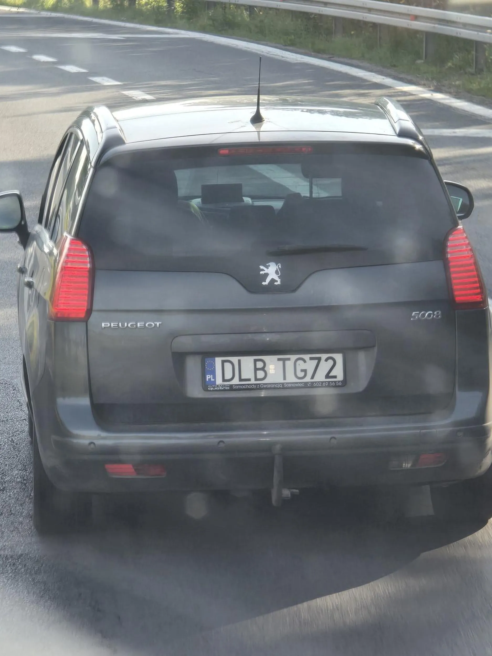 Potwierdzam kolegę wyżej. Ten gościu to jakaś pała