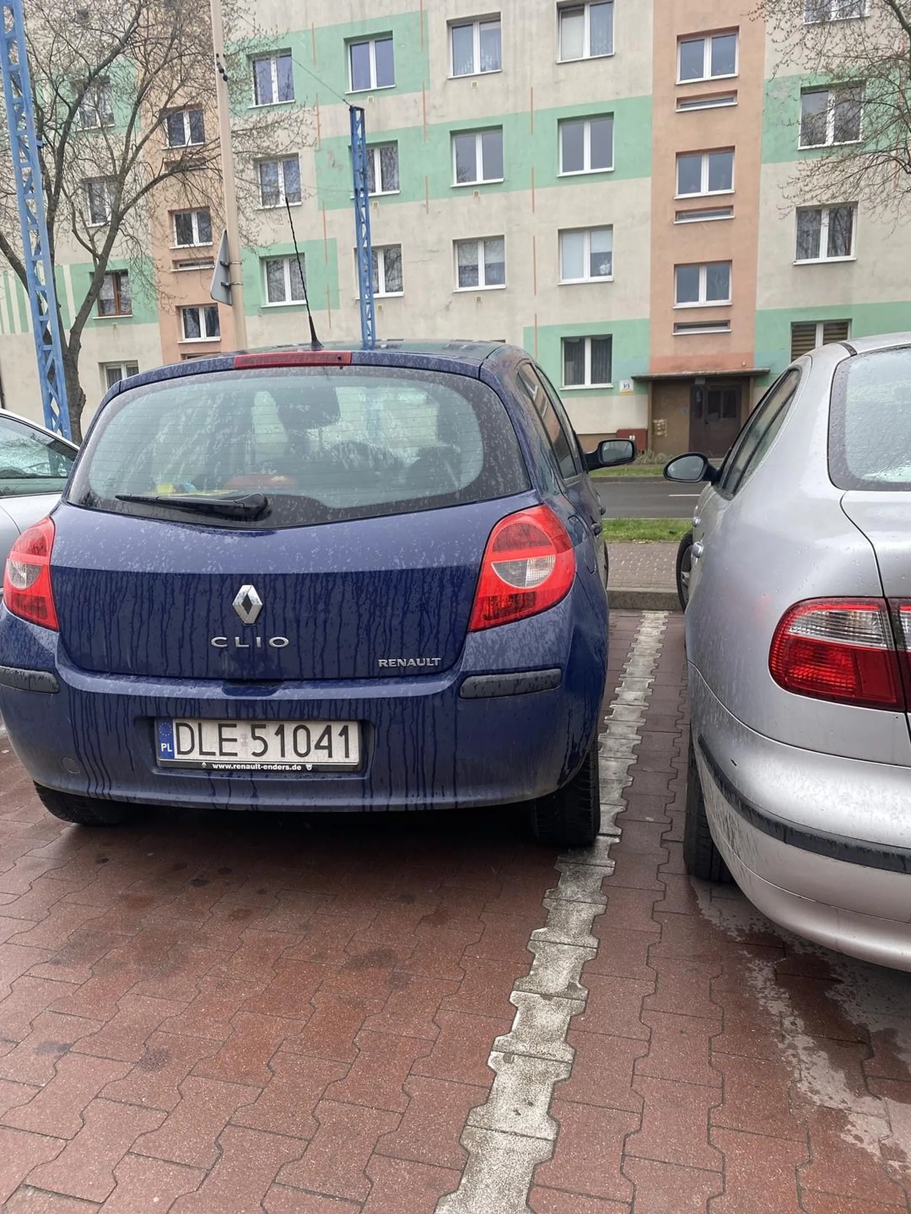 Parkowanie chyba nie jest twoją mocną stroną