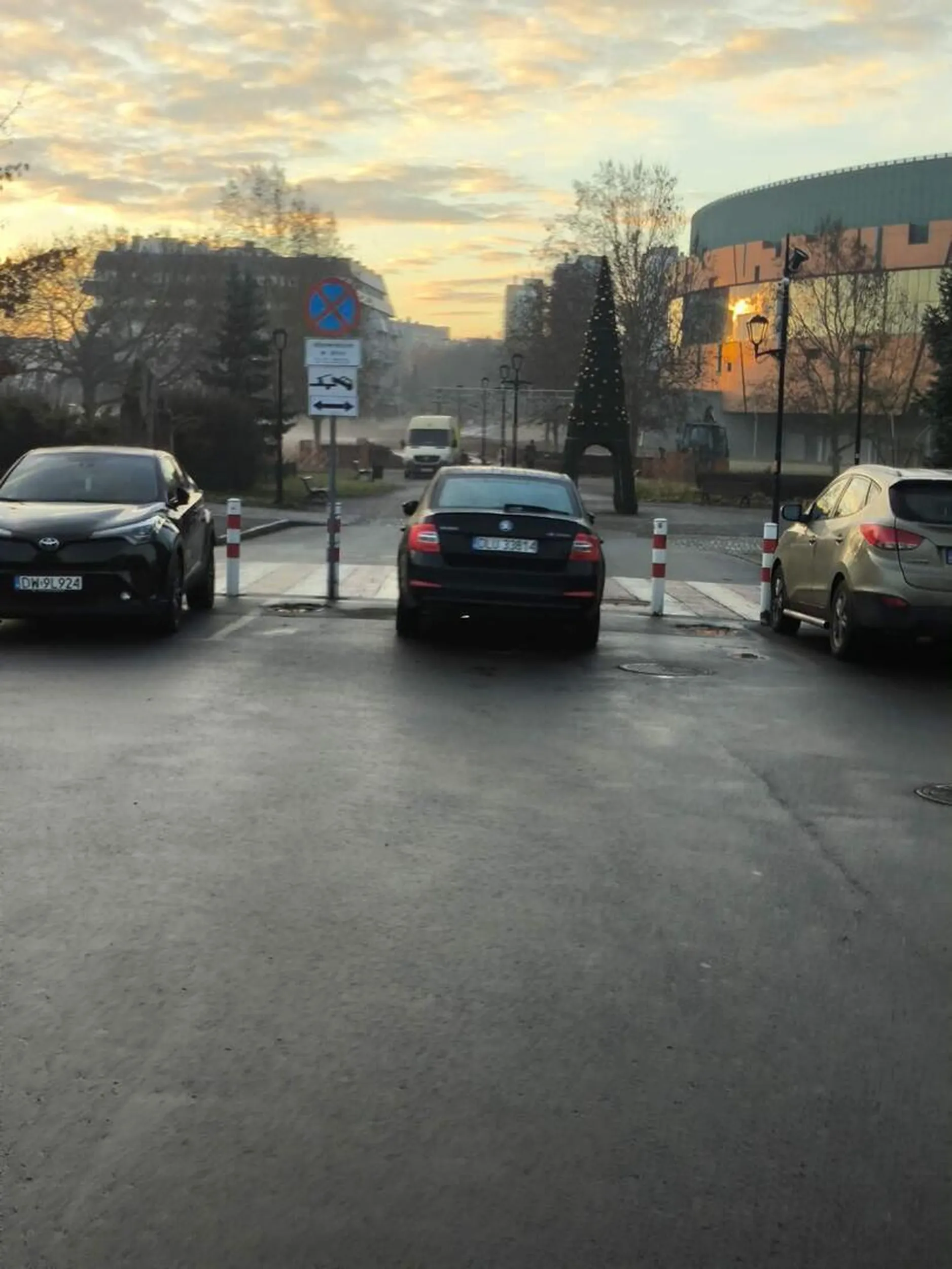 miejsce dla niepelnosprawnych jest obok