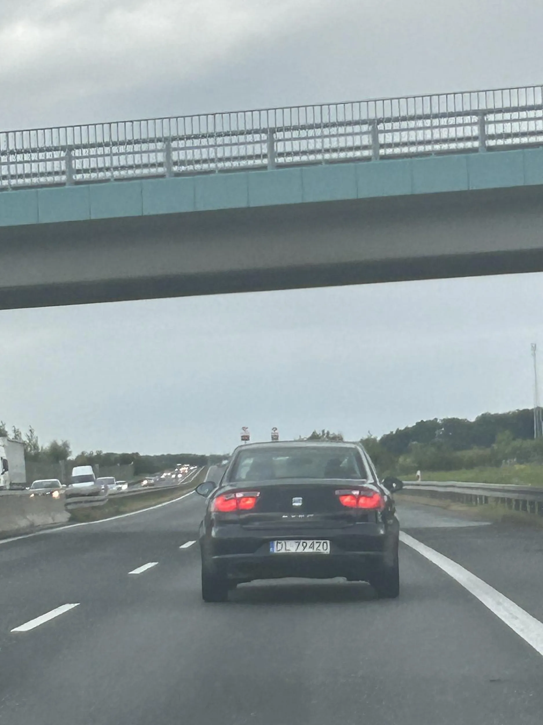 Widać, że kierowca lubi zapalić weed