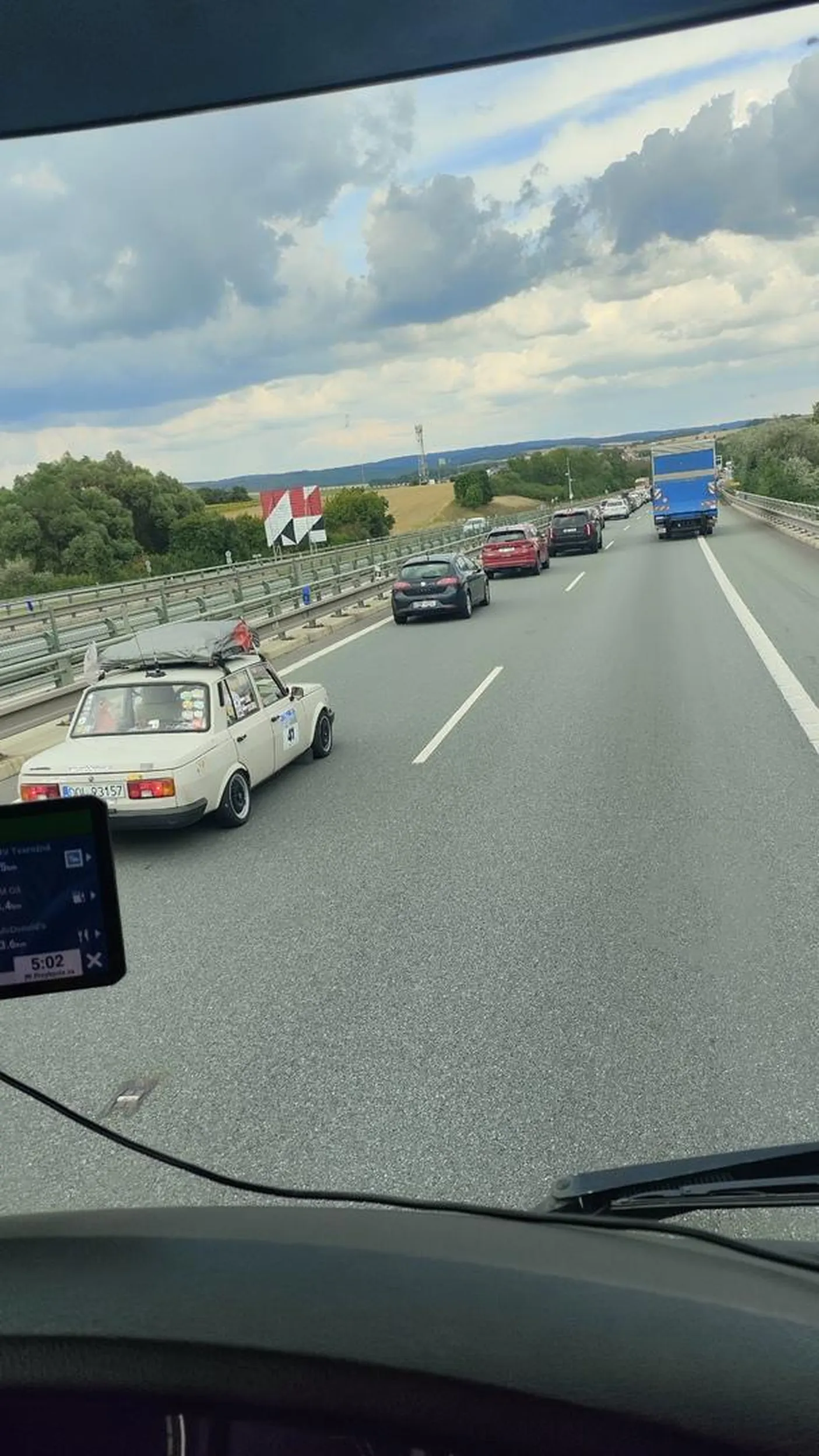 Fajny sprzęt złombolowców spotkany w Czechach 17 lipca