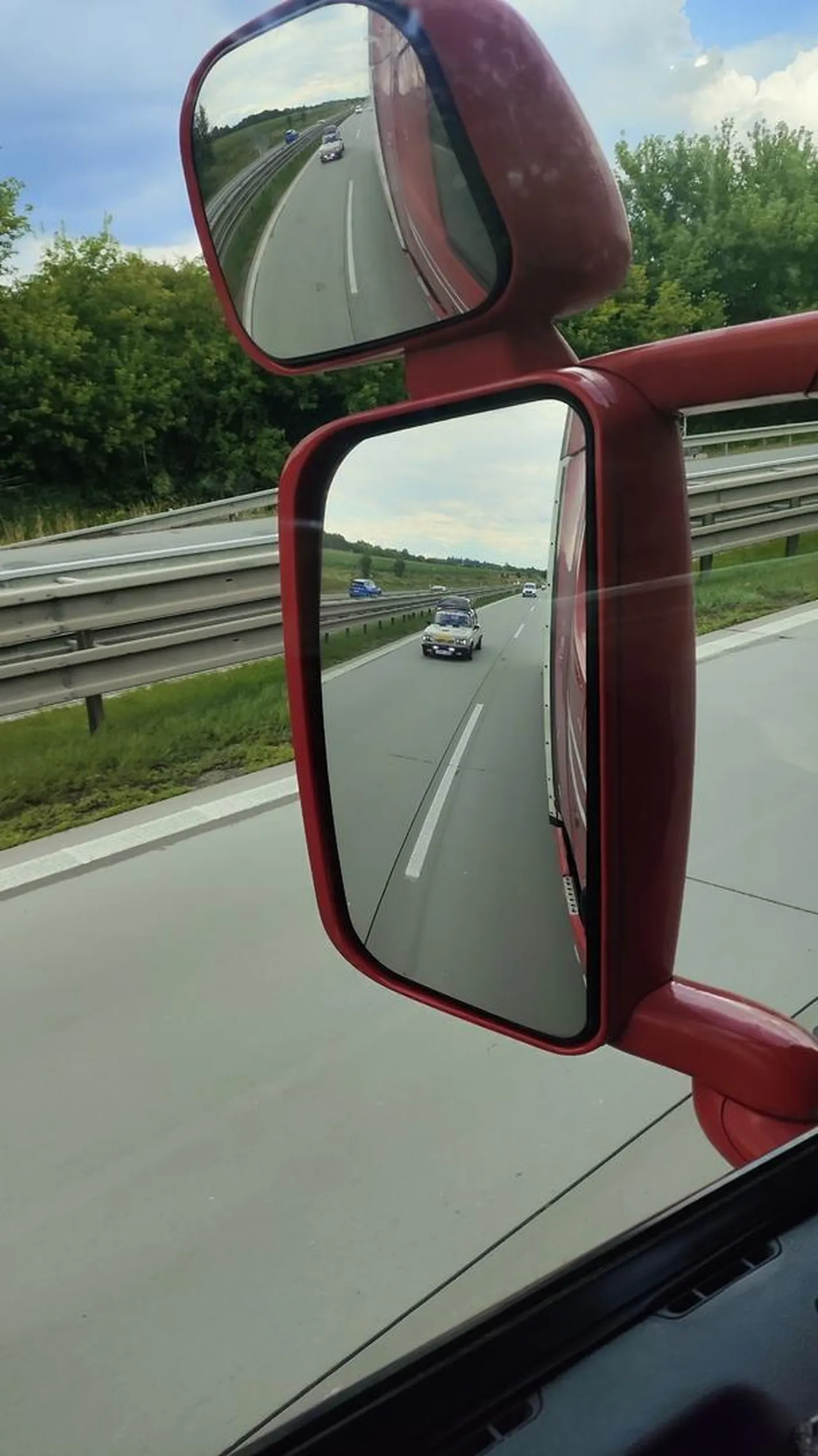 Fajny sprzęt złombolowców spotkany w Czechach 17 lipca