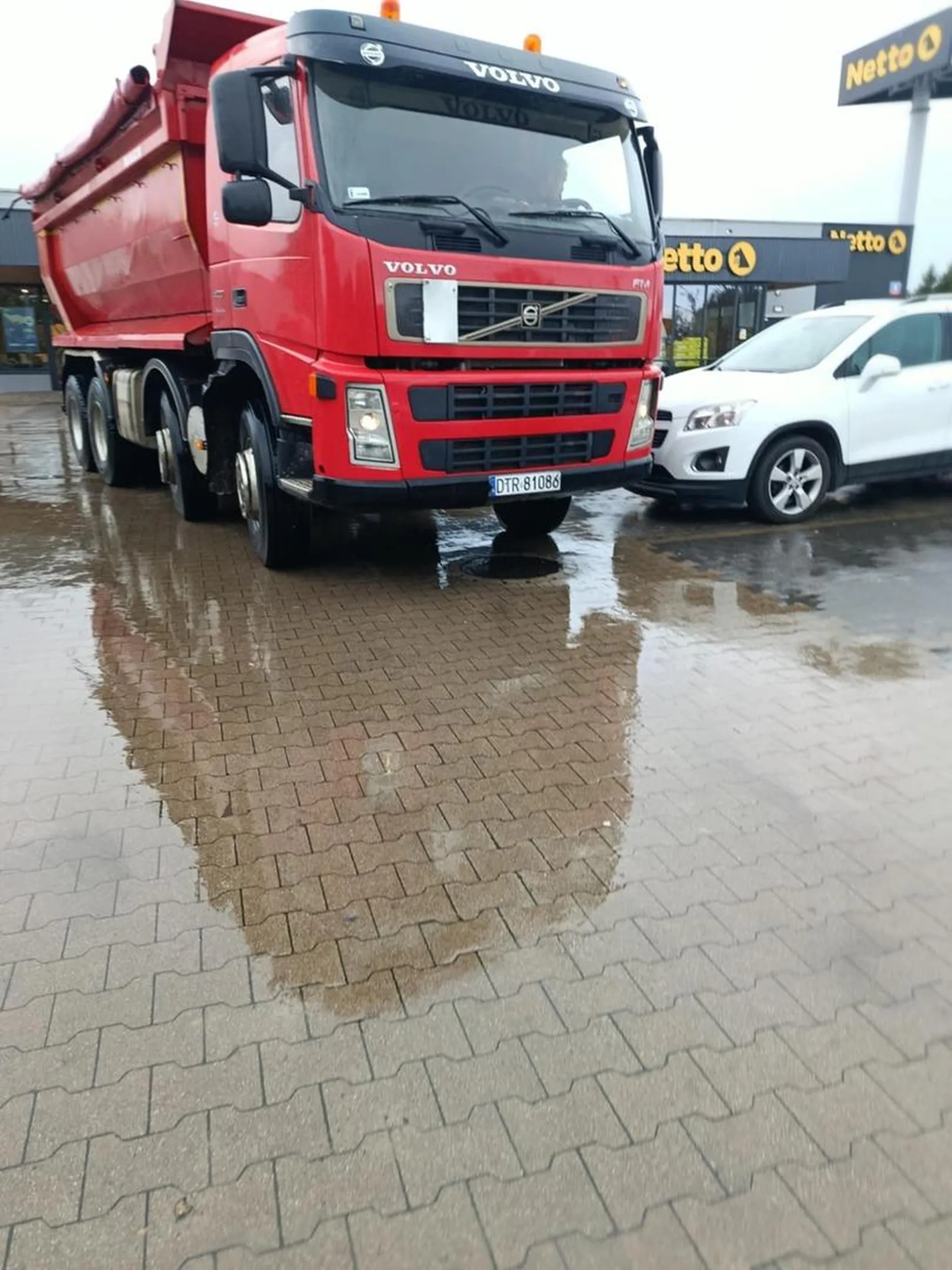 Damski bokserze ham i prostak następnym razem proszę bzykną żonę zanim wyjedziesz w trasę