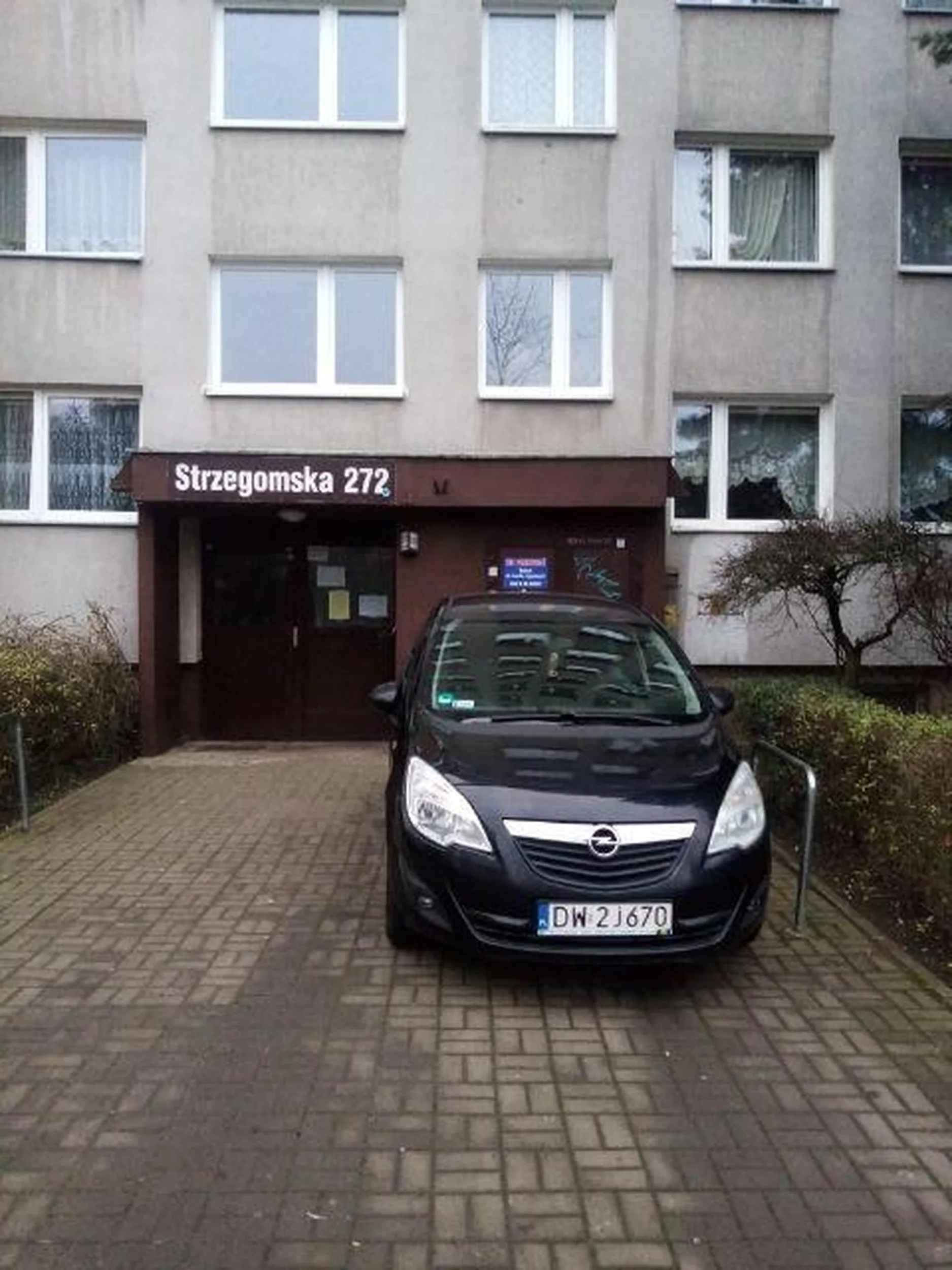 Nie zabrano dziś śmieci. Brak wyobraźni. Mądry inaczej. Nie wiem jak to nazwać. Dziękuję laluniu Wiolu