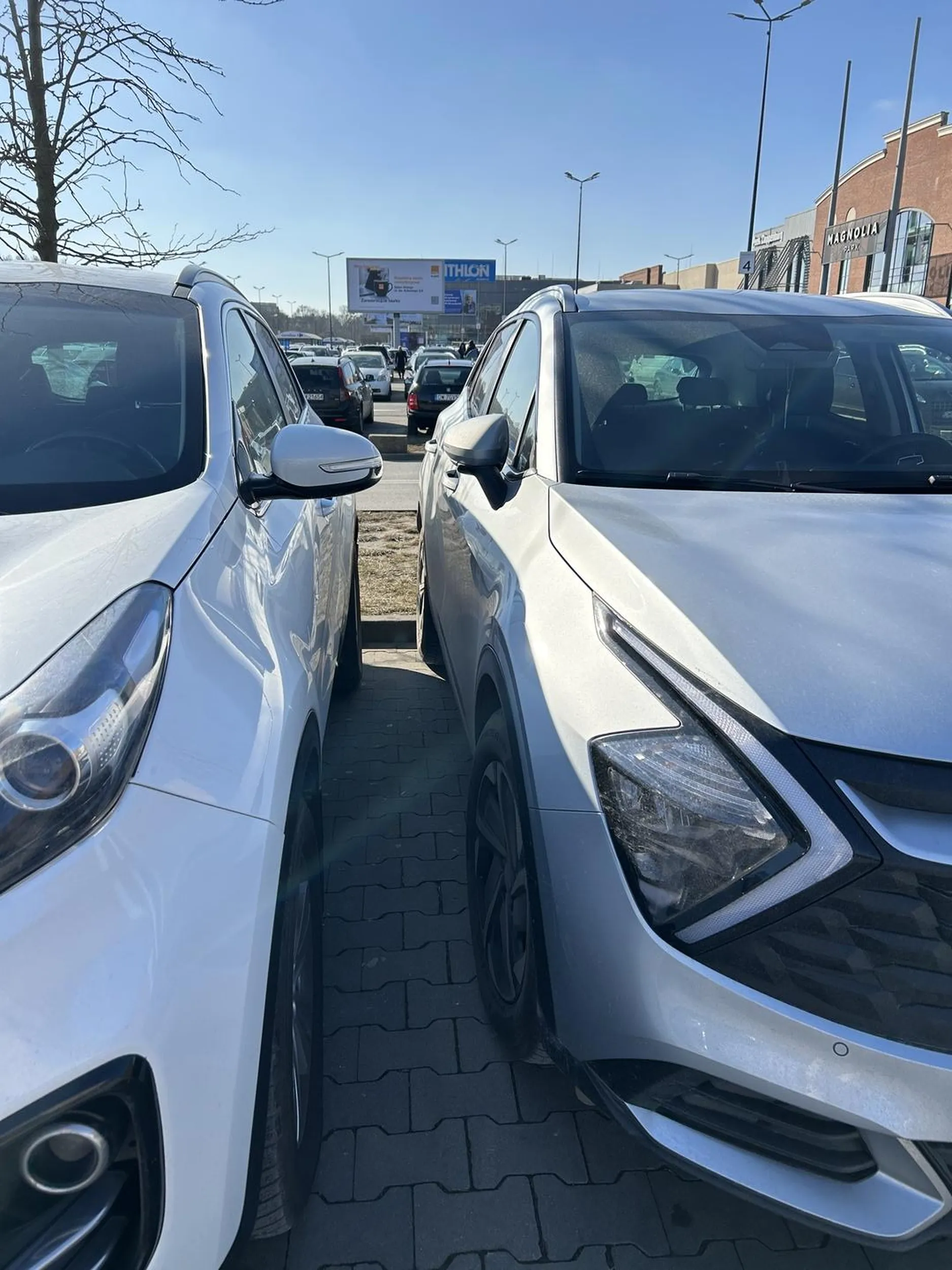 Brawo - gratuluję umiejętności parkowania w ciasnych miejscach?