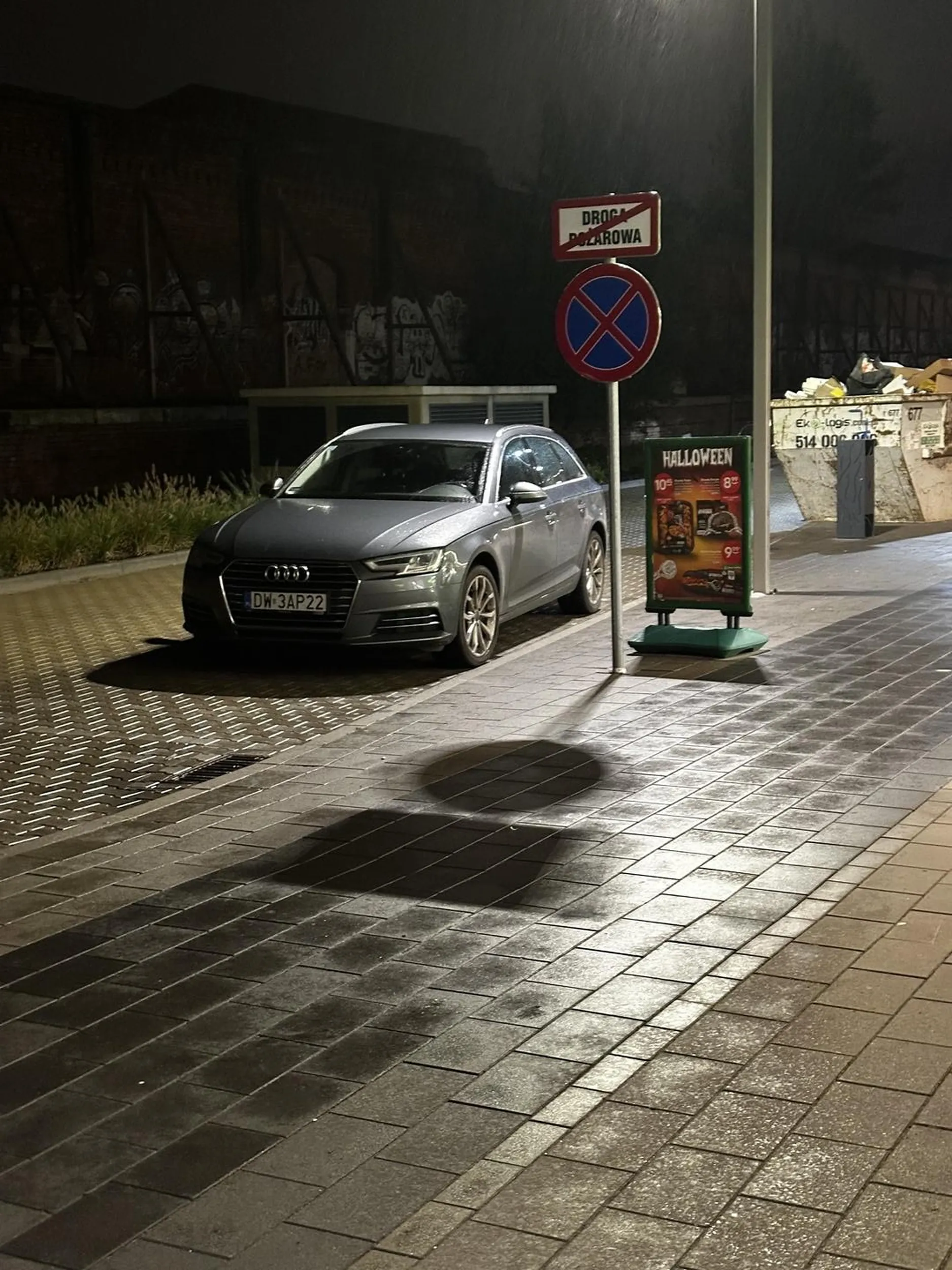 Staje na zakazie bo myśli że mu wolno