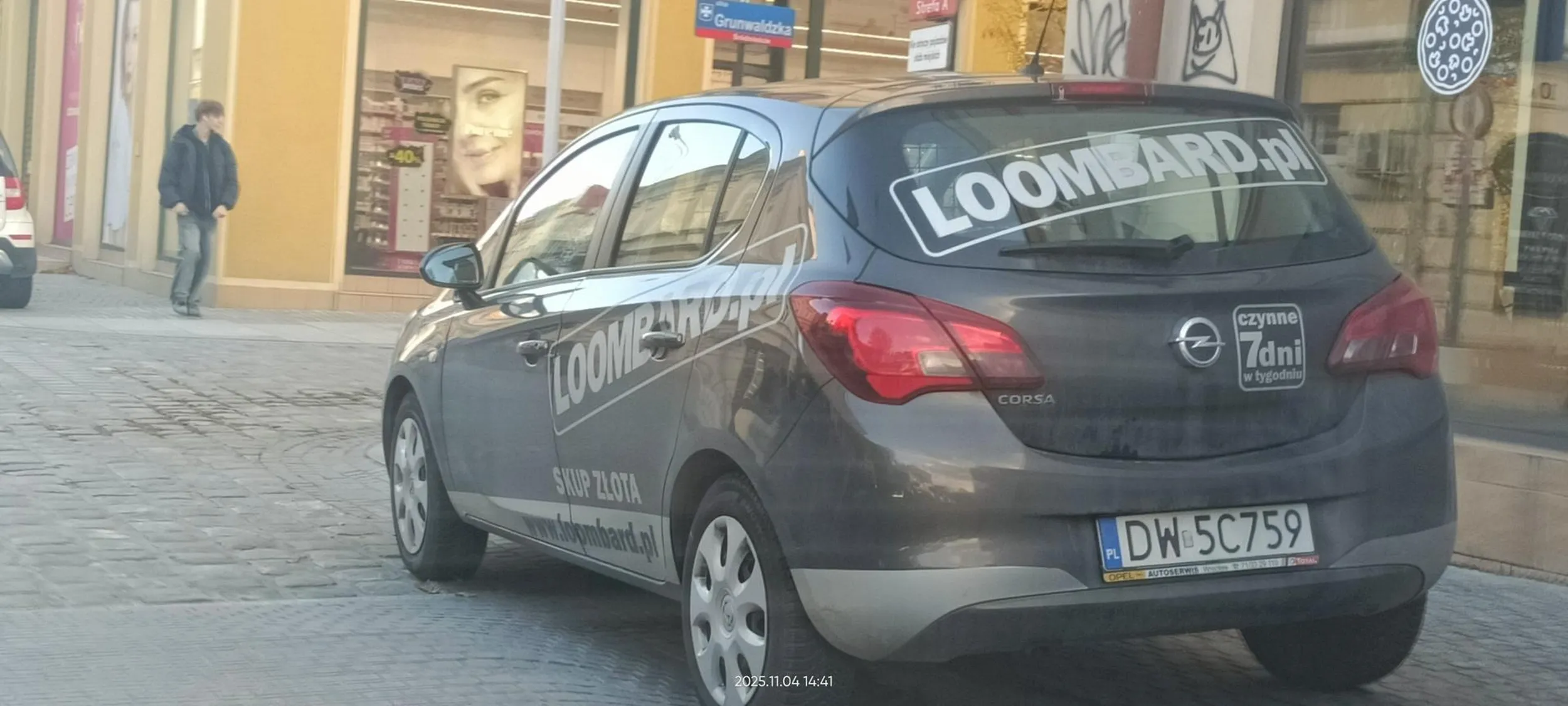 Święta krowa chodnikowa