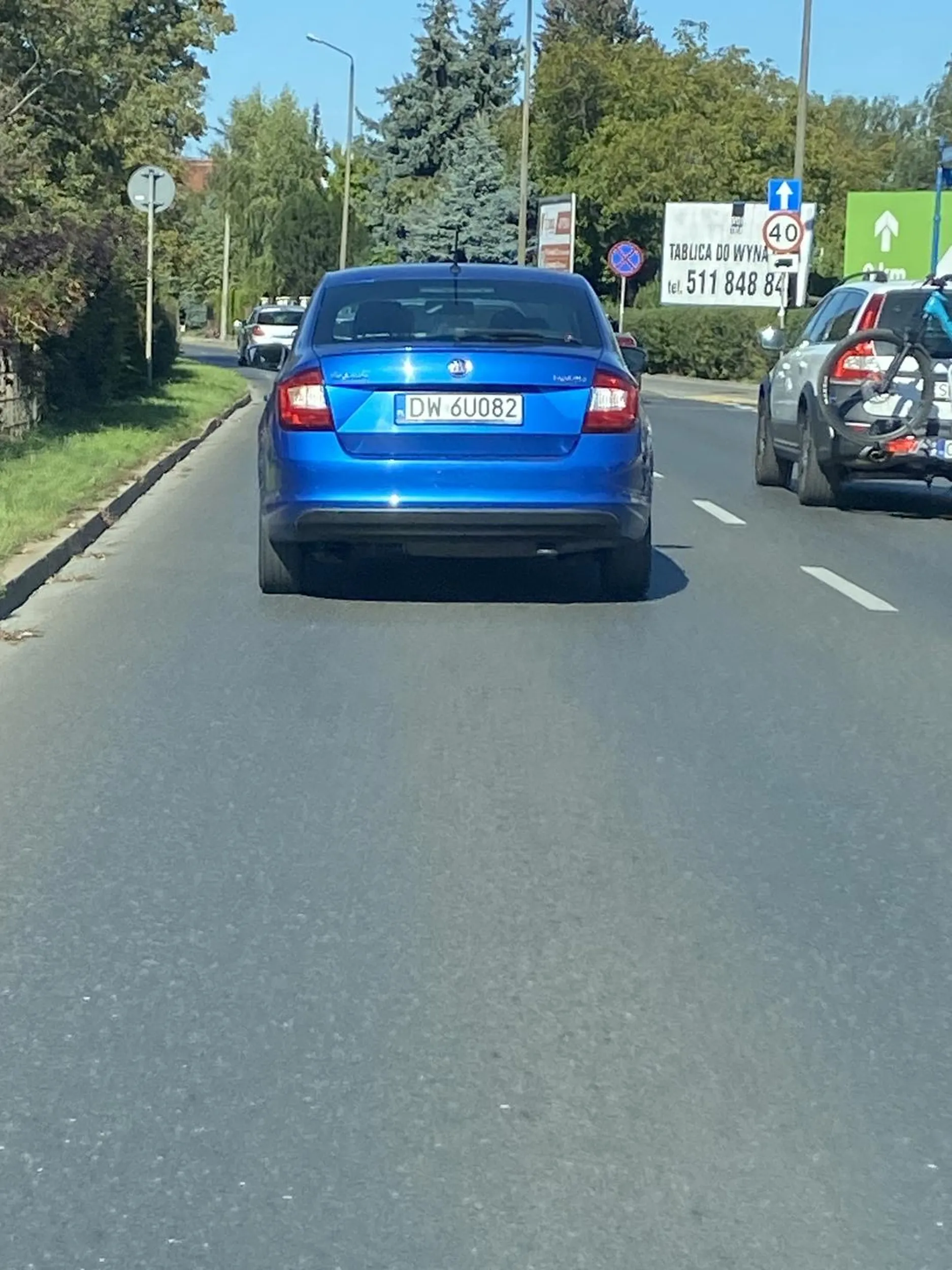 Mistrz zygzaka i prędkości ok. 100 km w mieście. Gratulacje dojechałeś na miejsce najszybciej ze wszystkich, jesteś pierwszy i zdobyłeś puchar formuły 101