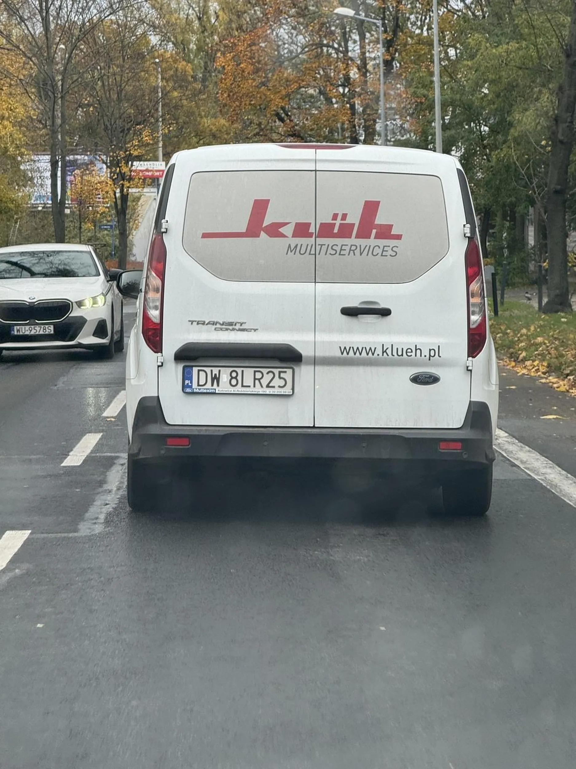 Polecam nie zasypiać na drodze gdzie maksymalna prędkość to 50 km/h , a Ty jedziesz 30, a jak ktoś Ci zwraca uwagę, żeby przyspieszył to jeszcze specjalnie wyhamowujesz człowieku, naucz się jeździć, a później jedź