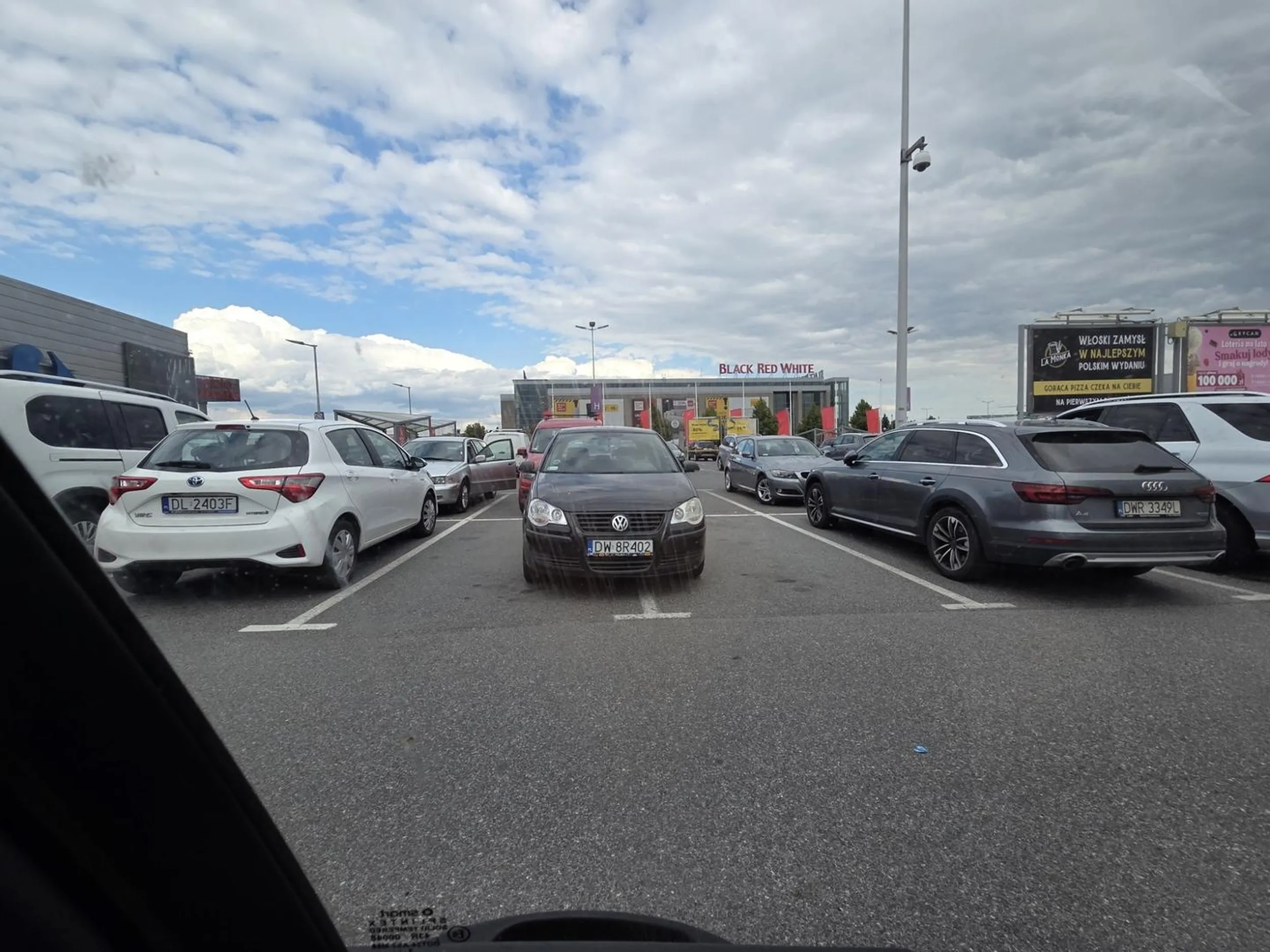 Dobrze Ci idzie w parkowanie :)))