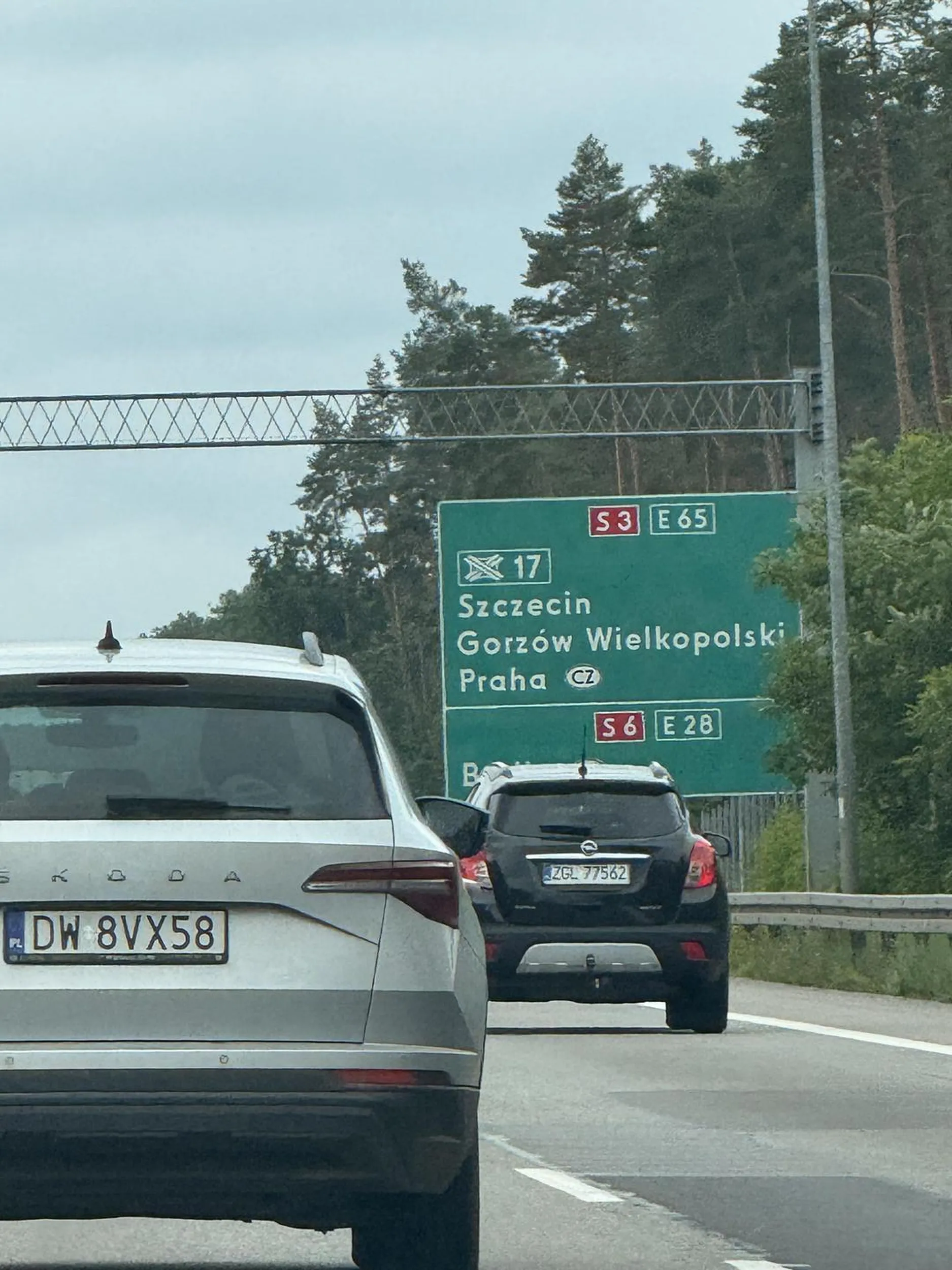 Złośliwie blokuje lewy pas - S3 w stronę Szczecina