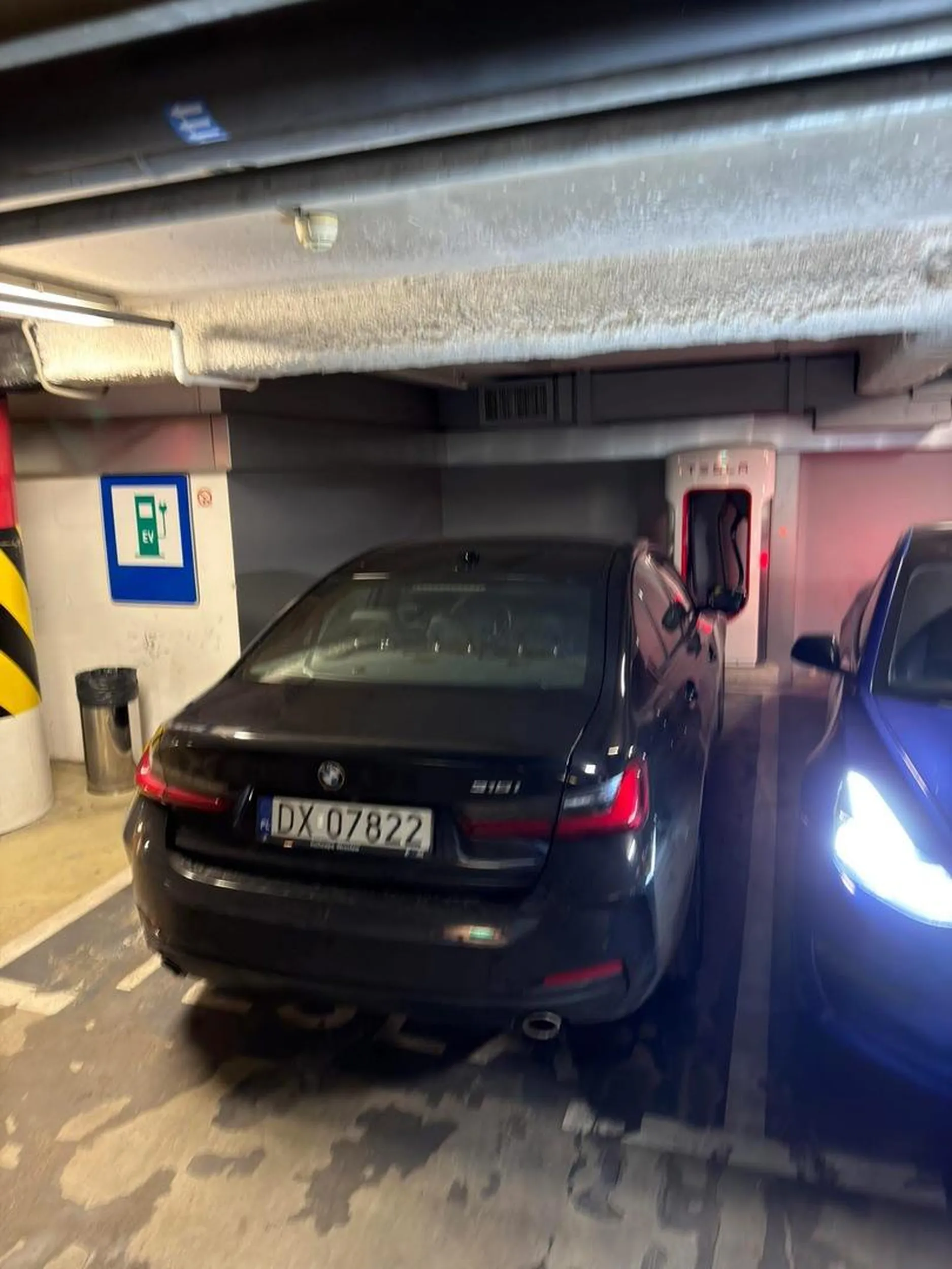 burak zastawia ładowarki