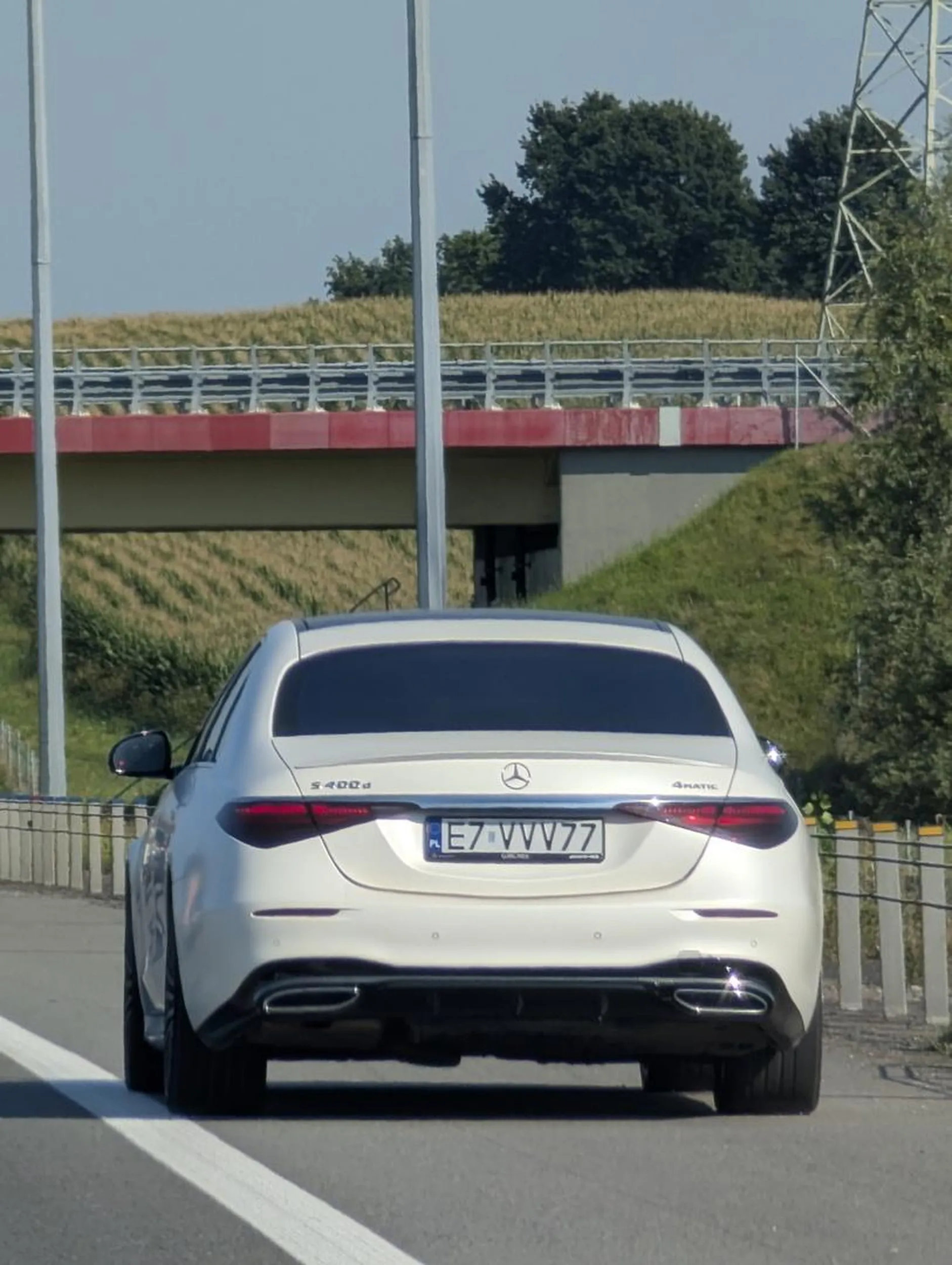 Wyprzedzał pasem awaryjnym na a4 kolo Krakowa, bo kto zabroni