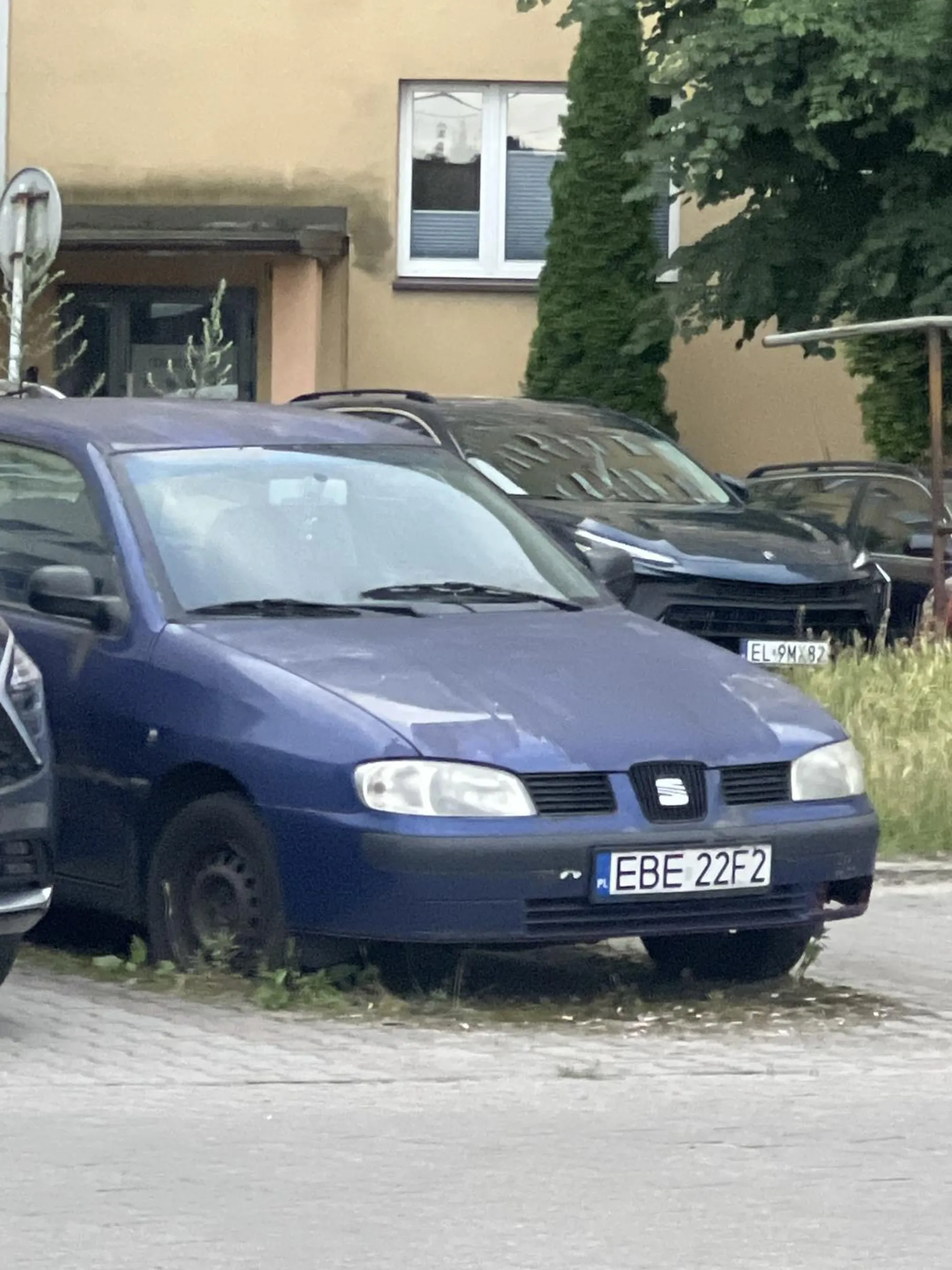 Zgarnij tą furę spod biedronki bo jej szkoda