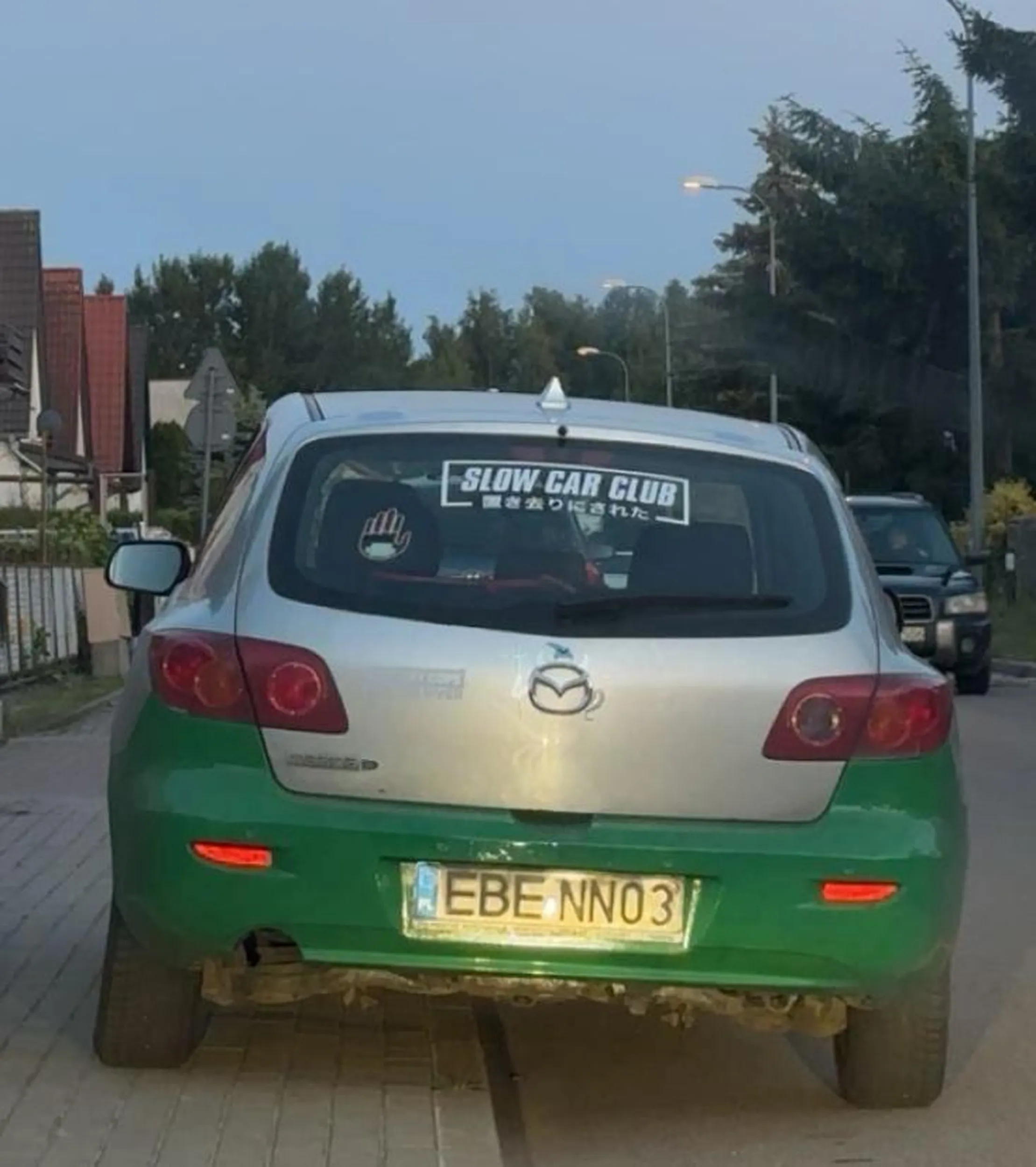 Ten złom nie powinien jeździć po drogach