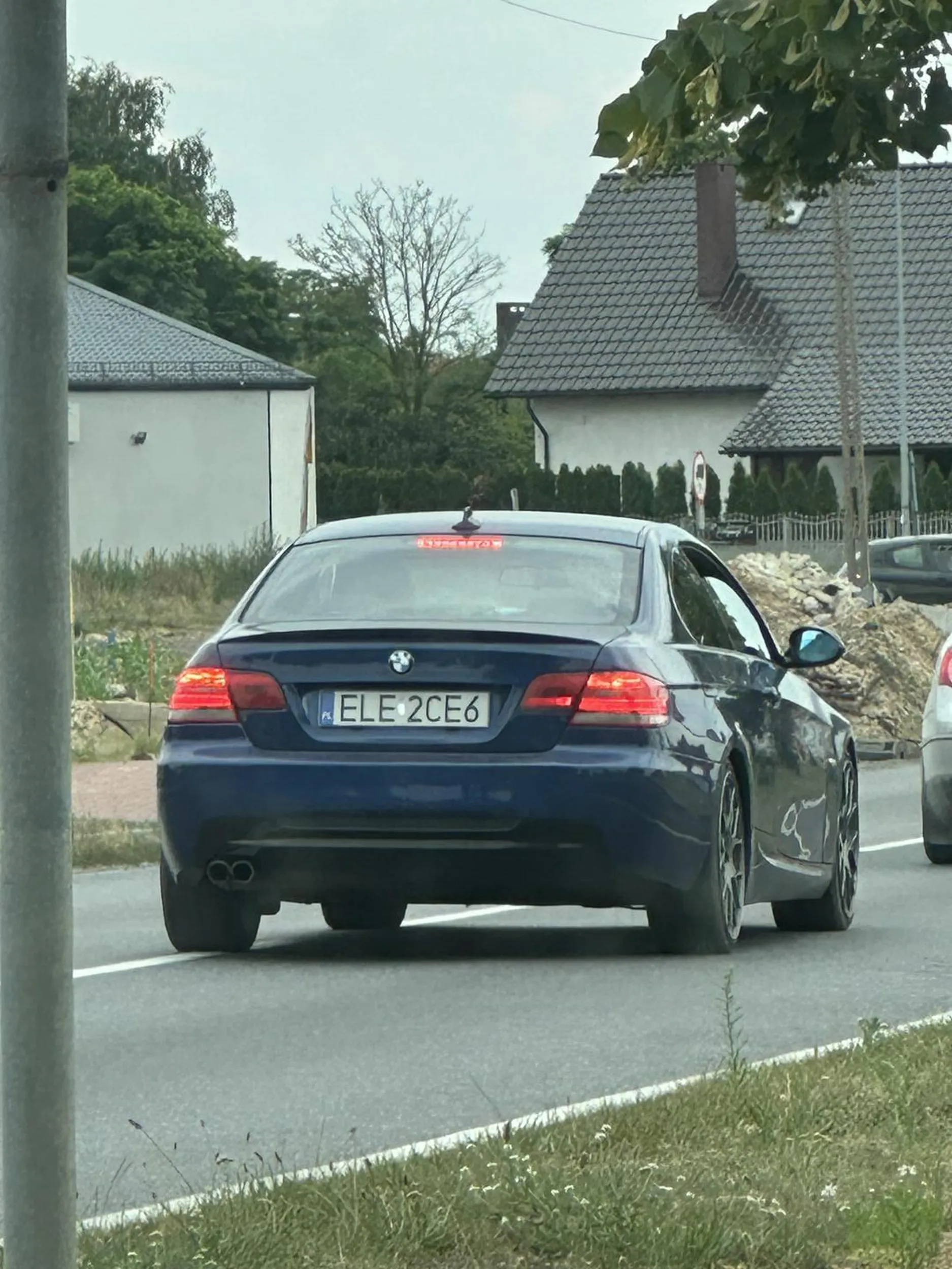 Ciota co mu BMW gaśnie na światłach , patologia z gizałek.