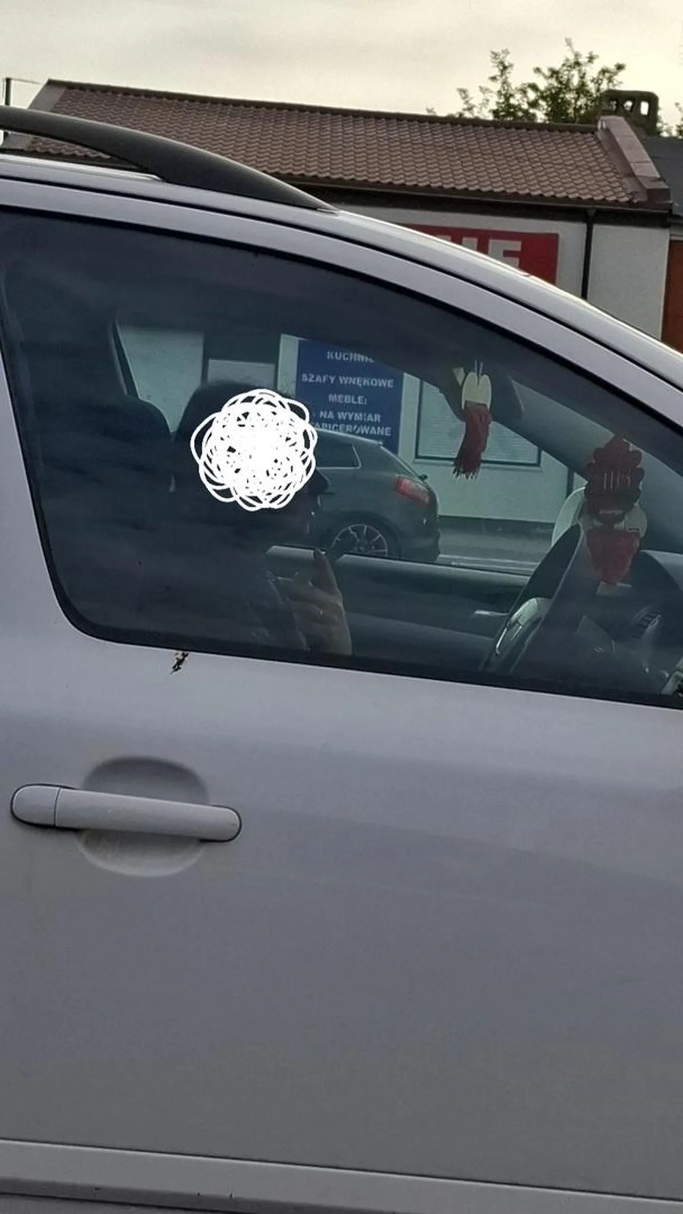 Pozdrawiam Panienke która właśnie dziś pokazała jak szybko można otrzymać 27 pkt karnych a tym samym pozbyć się prawka.