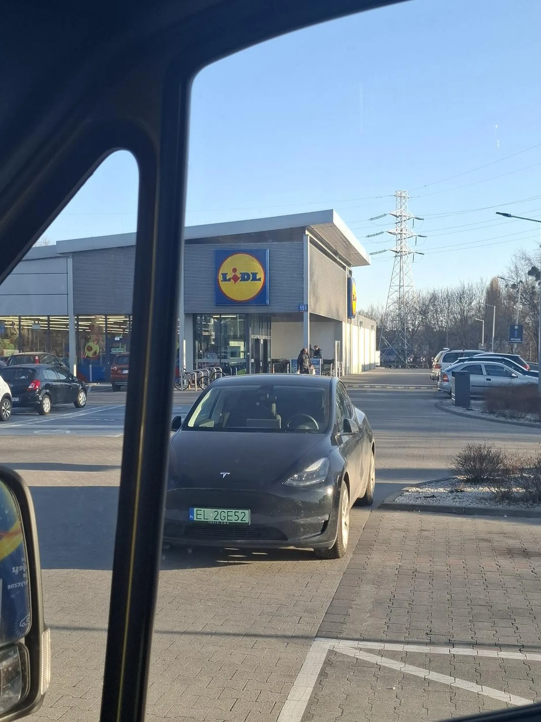 Bardzo dobra robota Zastawić miejsce parkingowe zamiast na nim stanąć